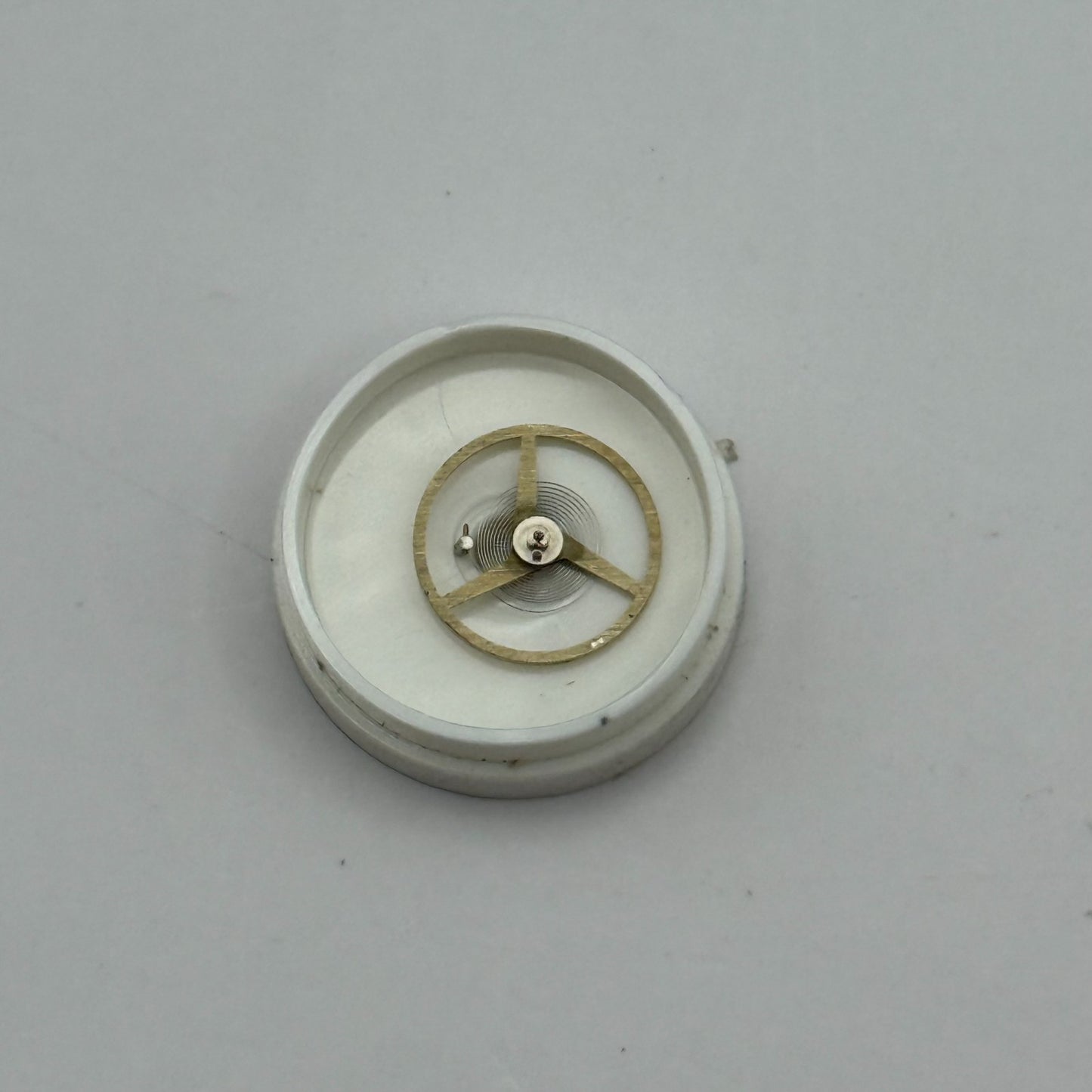 ST 1940 1950 Balance Wheel Complete And Spring   1698 M Watch Movement Parts 