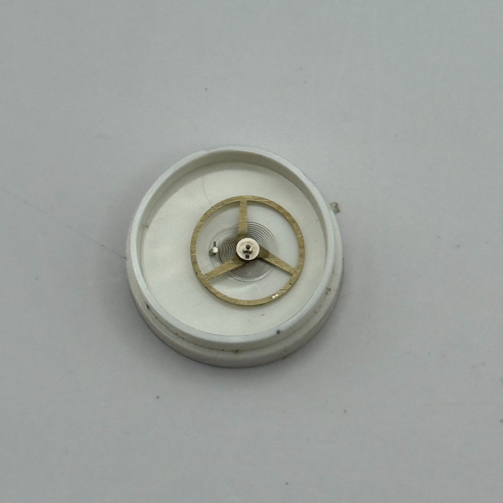 ST 1940 1950 Balance Wheel Complete And Spring   1698 M Watch Movement Parts 