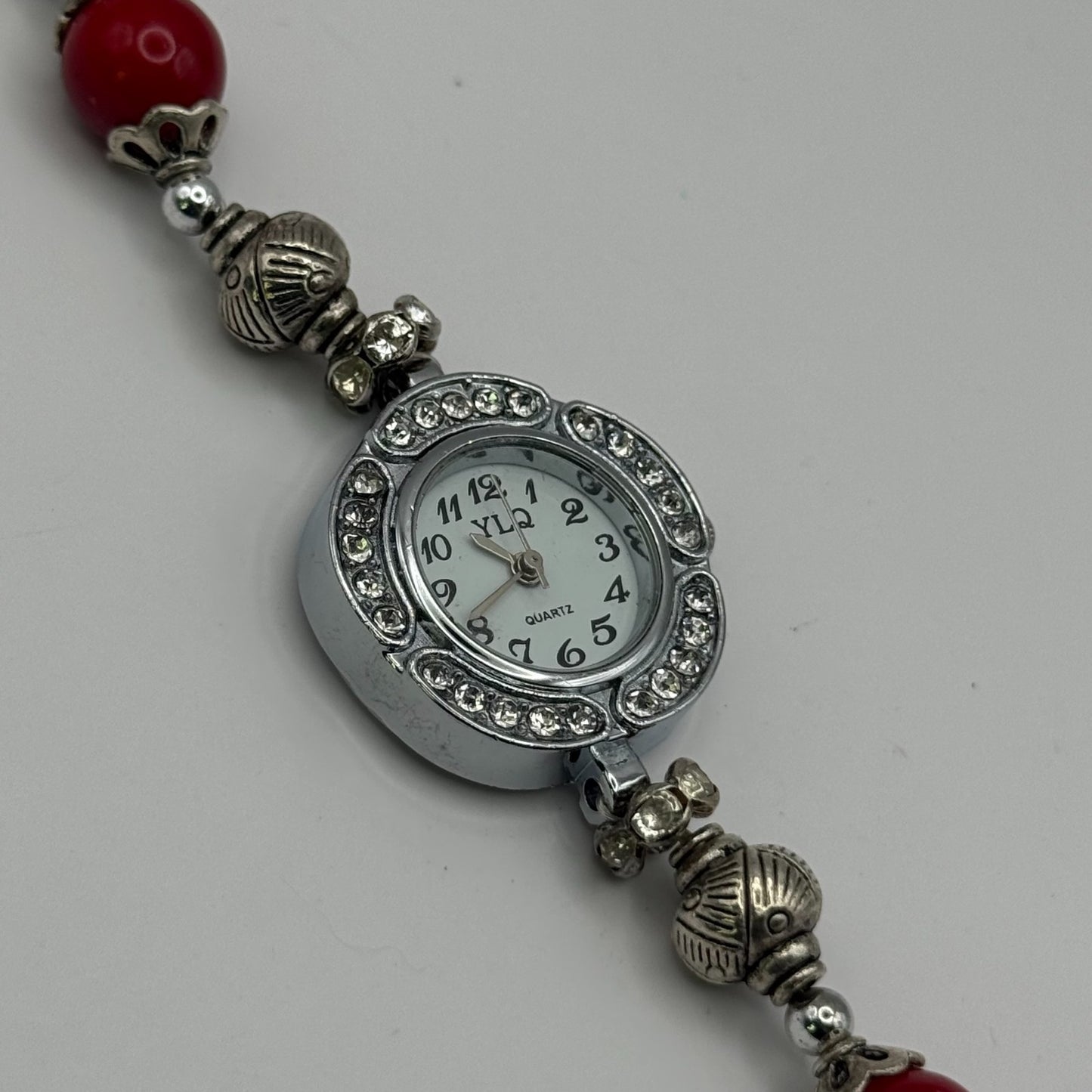 YLQ Ladies Quartz Watch Crystal Accent Case Red Beaded Bracelet Working 25mm