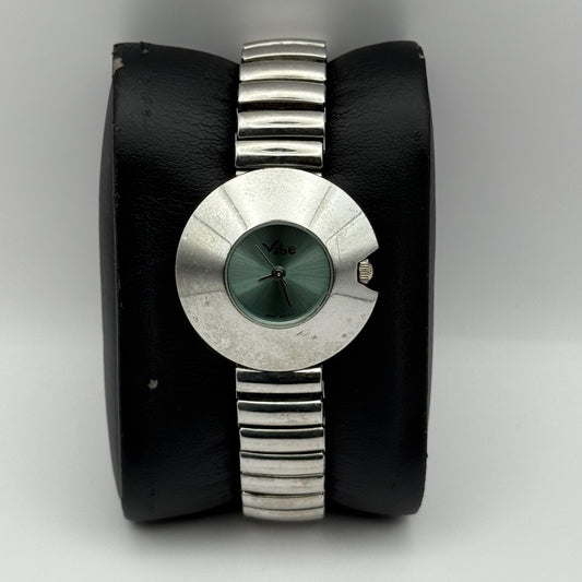 Vibe Ladies Quartz Watch Green Dial Silver Tone Stretch Band Steel Working 26mm