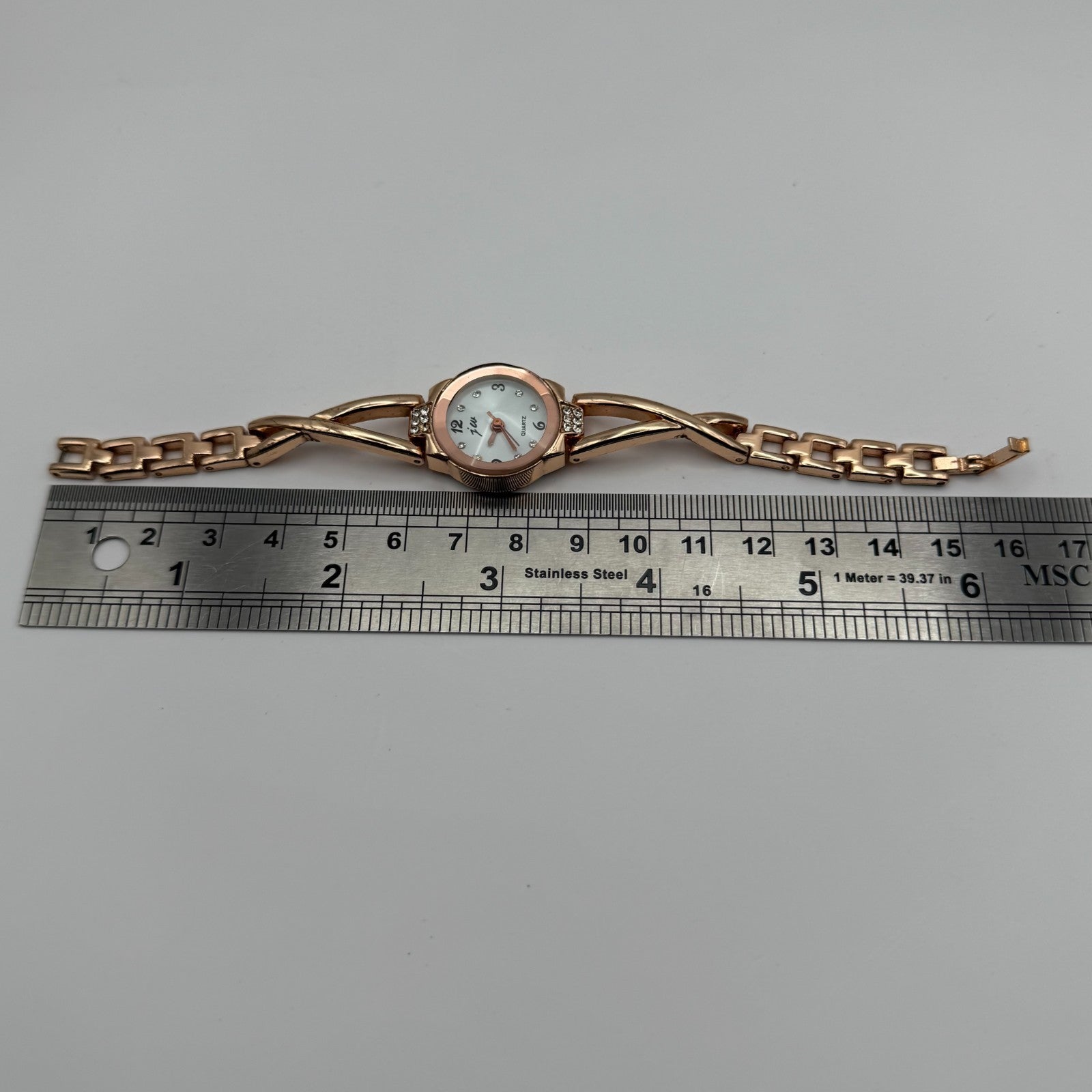 JW Ladies Quartz Watch Rose Gold Crystal Accents Working 21mm 5.25 Inches