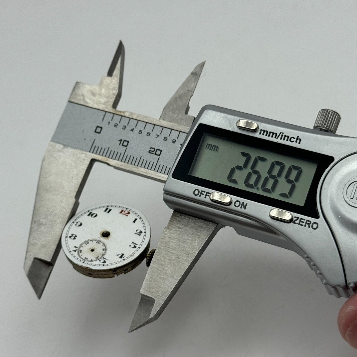 23.9mm Unidentified Swiss Sub Seconds Trench Watch Movement Manual Wind PARTS