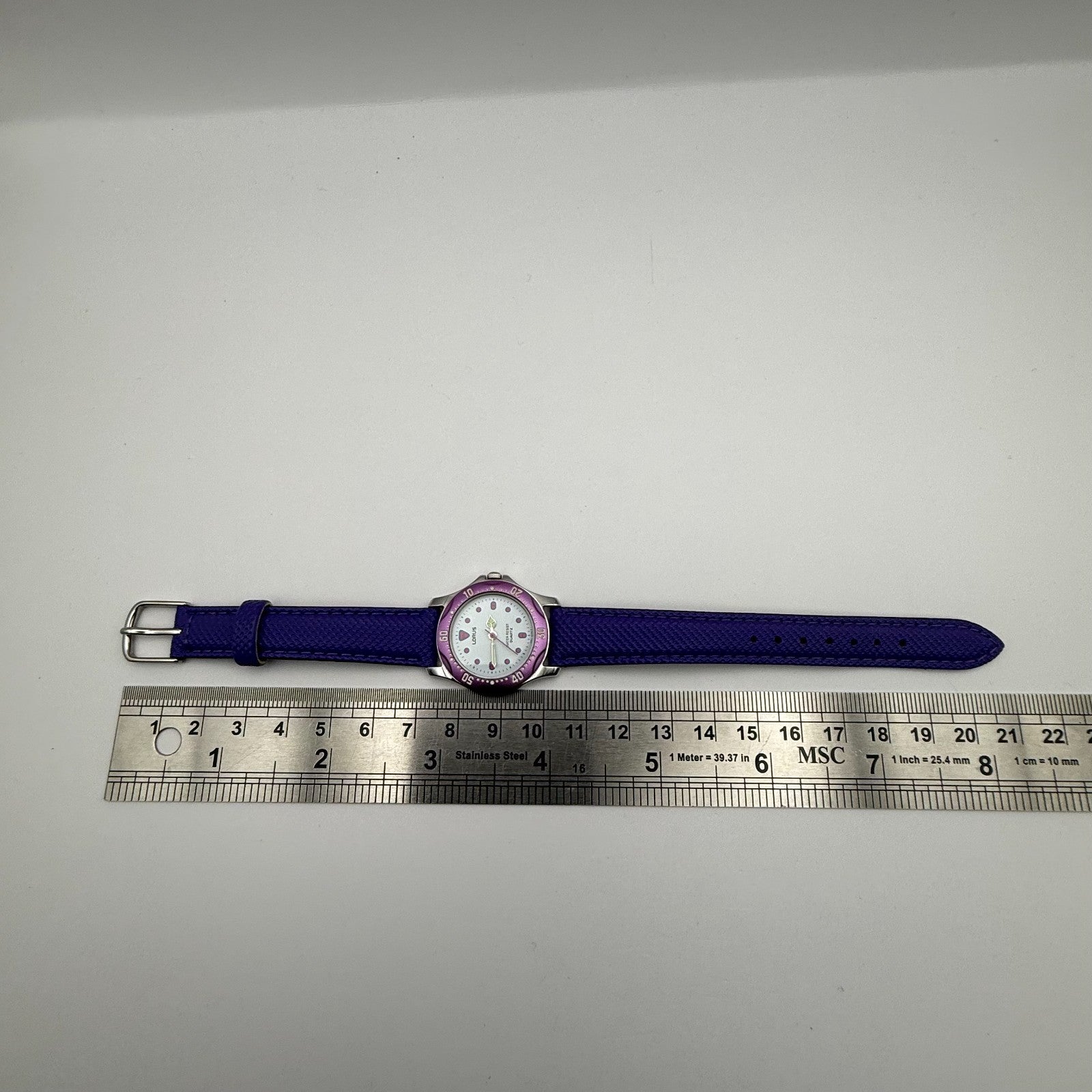 Lorus Quartz Watch White Dial Purple Strap Bezel Japan Working 26mm New Battery