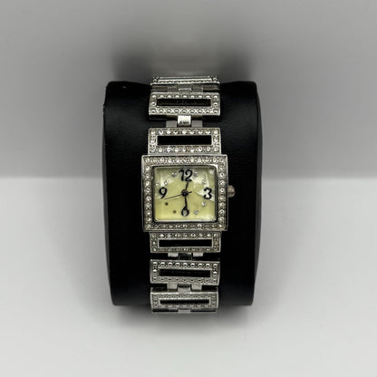 Elegant Ladies Quartz Watch Crystal Accents Silver Tone Bracelet Working 24mm