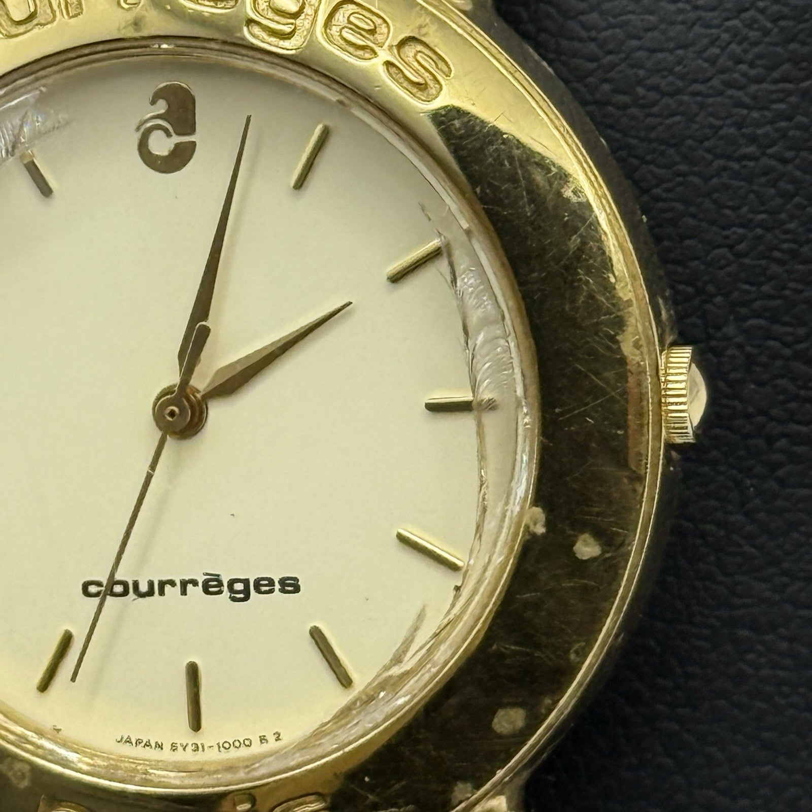 30mm Working Ladies Vintage Courreges Paris 5Y31-1000 Gold Plated Quartz Watch