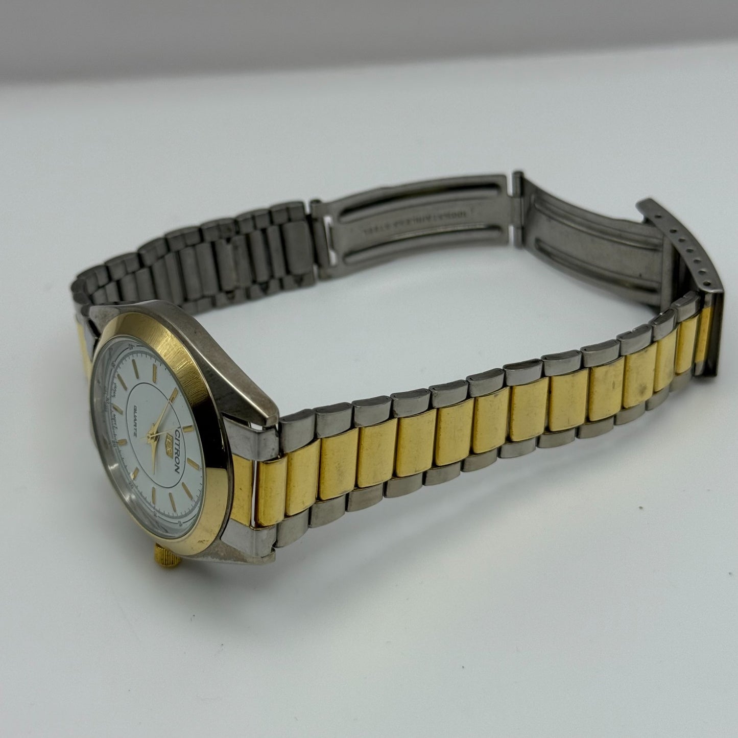 Citron EX Men's Quartz Watch White Dial Two-Tone Bracelet Japan Working 36mm