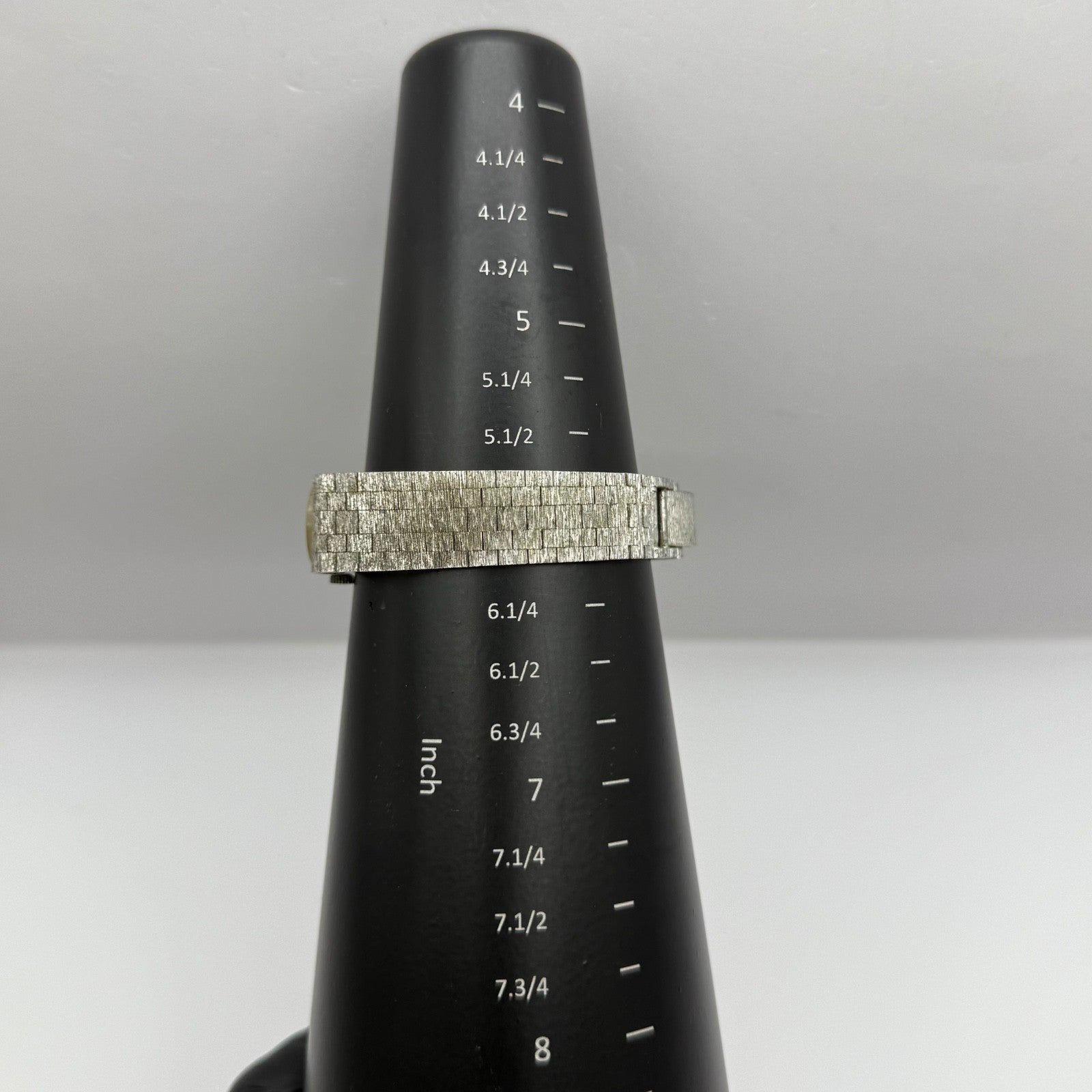 16mm Vintage Accurist 17 Jewels Bark Affect Swiss Manual Wind Watch PARTS REPAIR