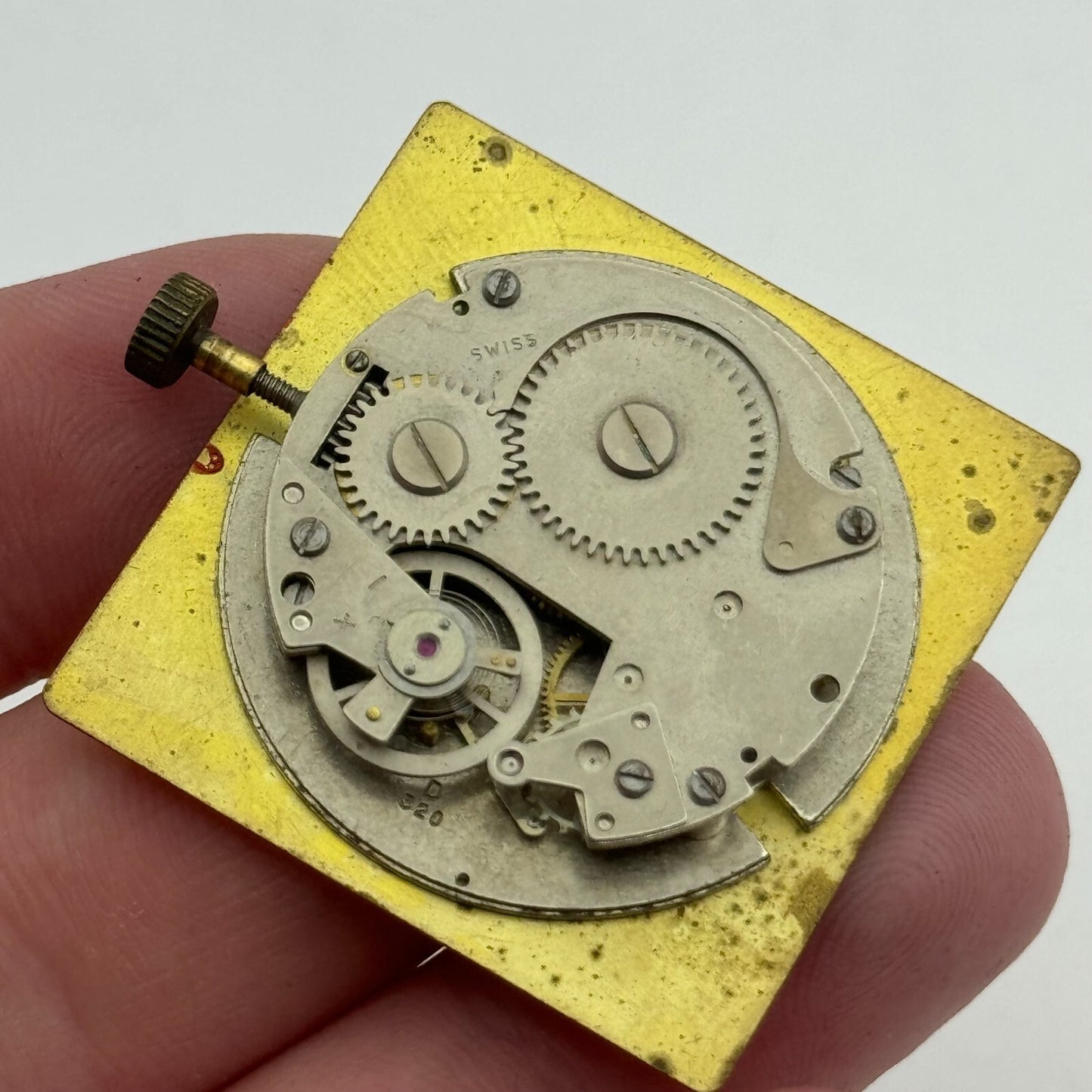 33.7mm Old London Desa 320 Manual Wind Swiss Watch Movement Dial Vintage PARTS