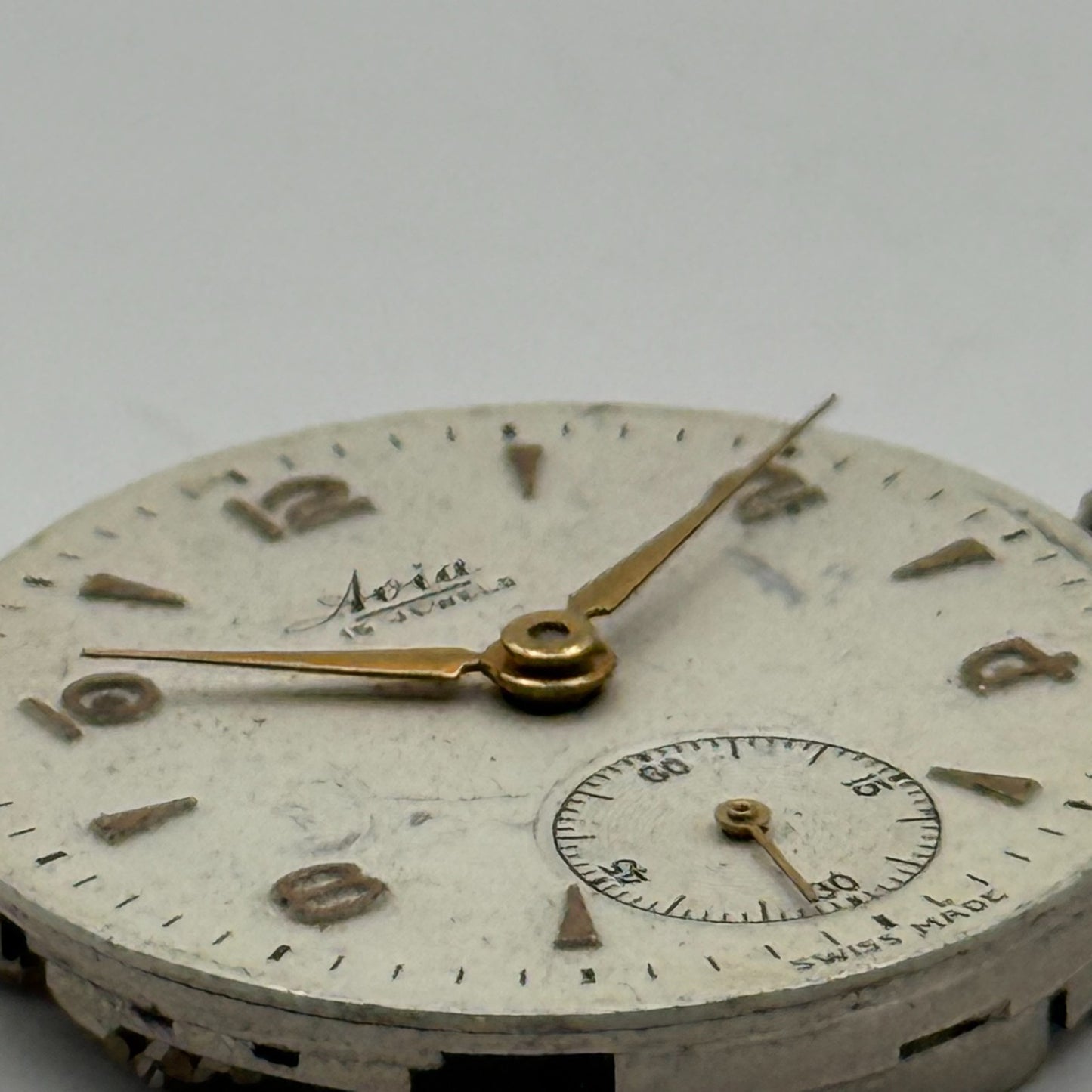 AS 984 Watch Movement Avia Manual Wind Vintage Swiss 15 Jewels Parts 23.4mm