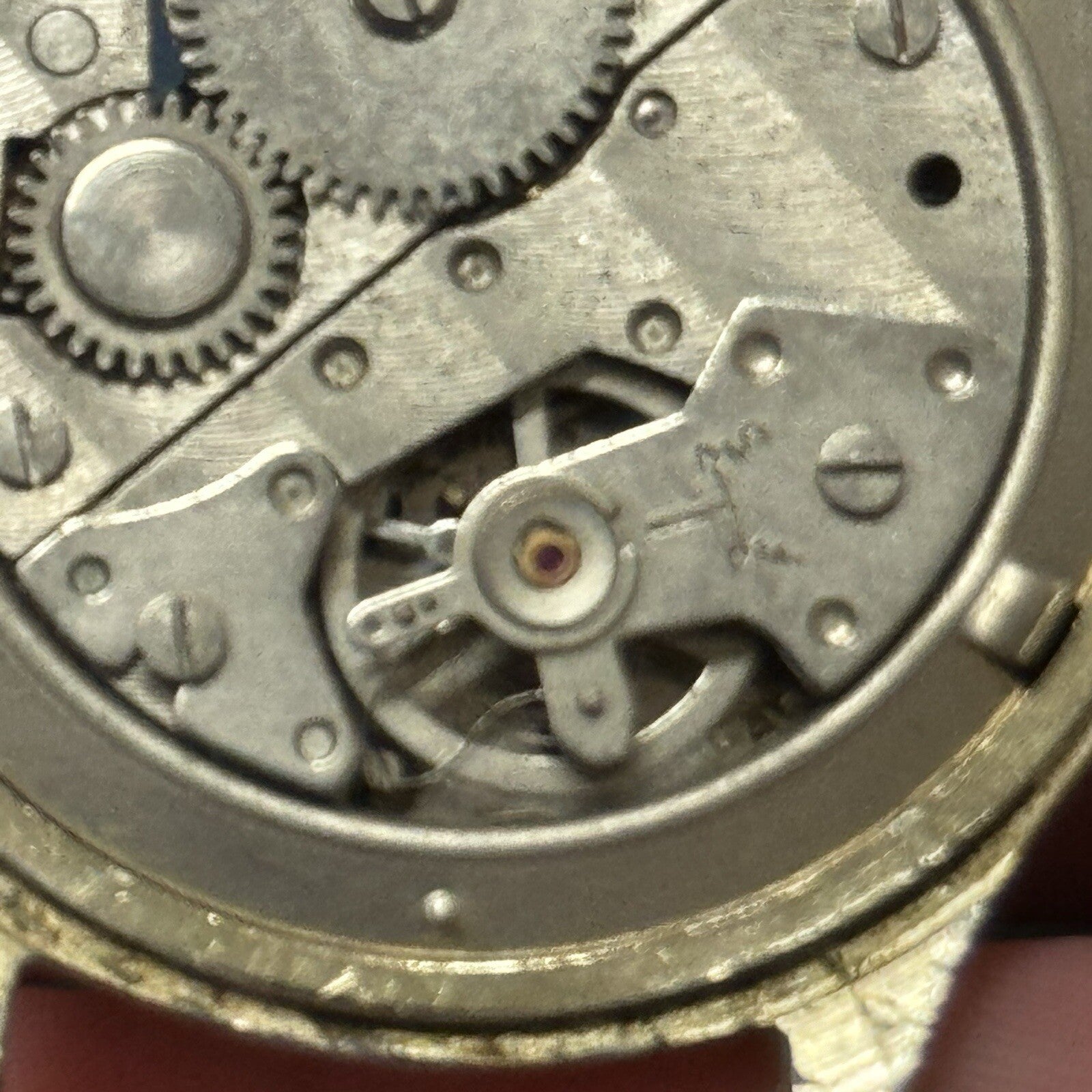 33mm Gents Vintage Ingersoll 5 Jewels Shock Proof Wristwatch NON WORKING Spares