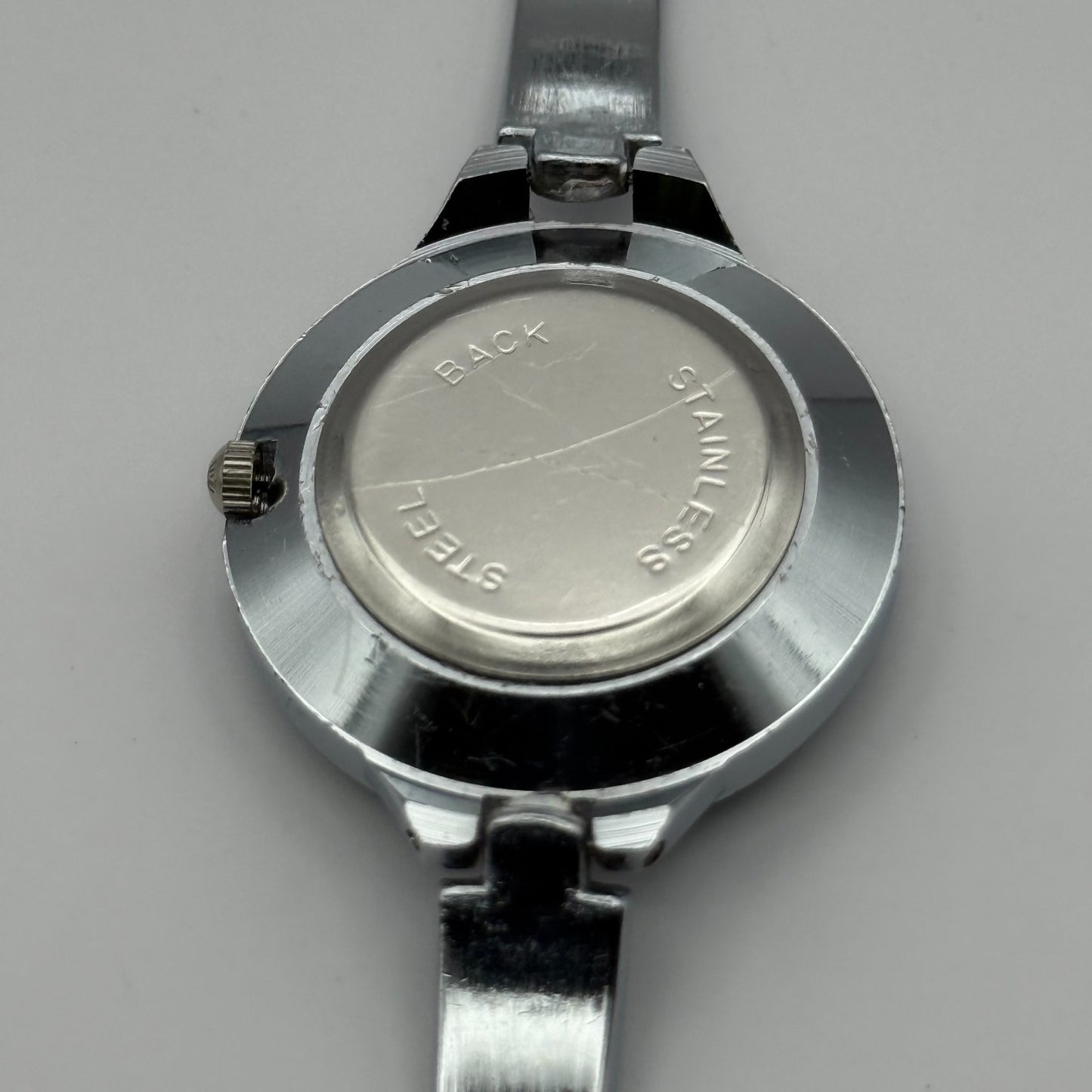 Tiho Ladies Quartz Watch Butterfly Design Dial Silver Tone Bracelet Working 30mm