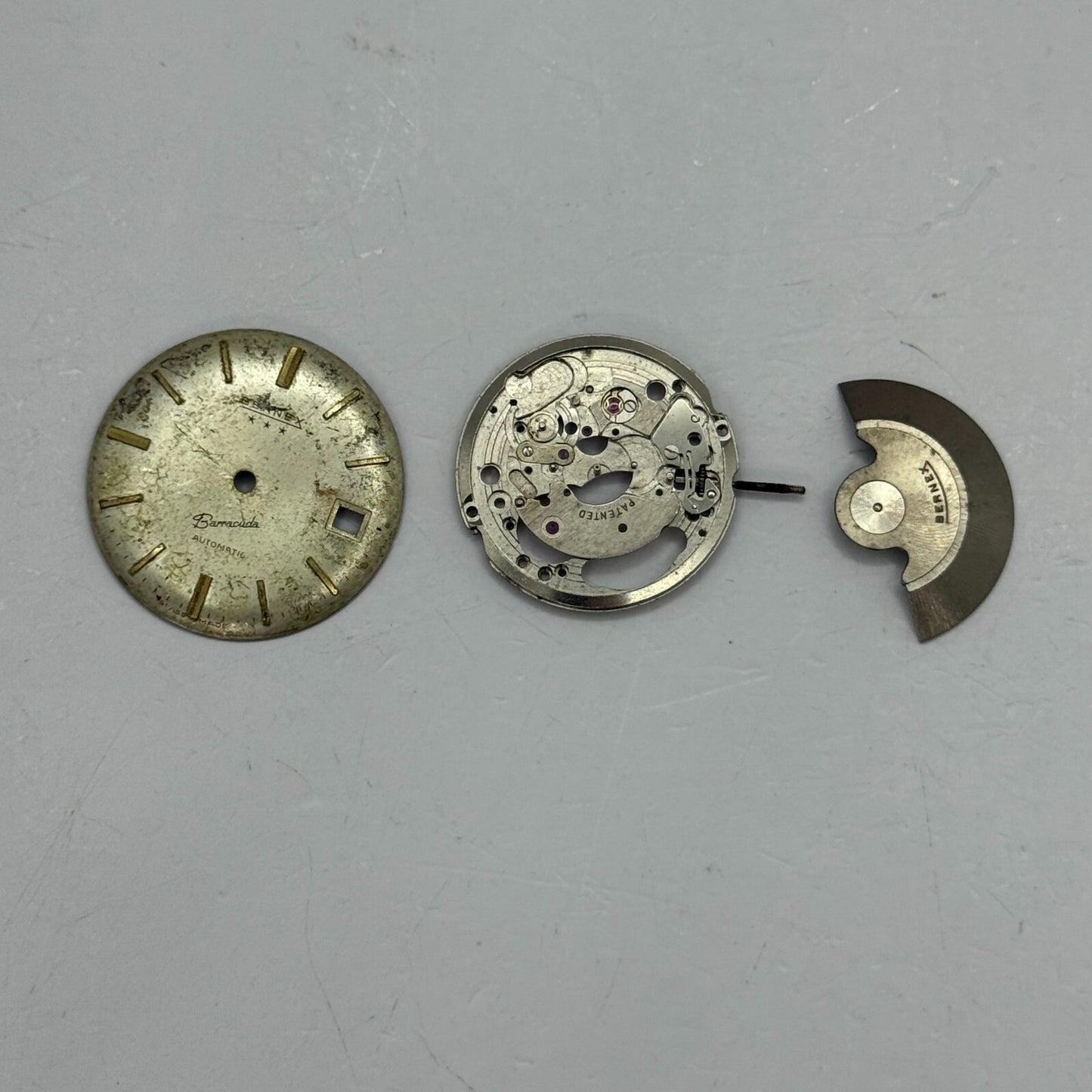 Bernex Barracuda ETA 2472 Automatic Partial Manual Wind Vintage PARTS 25.9mm 