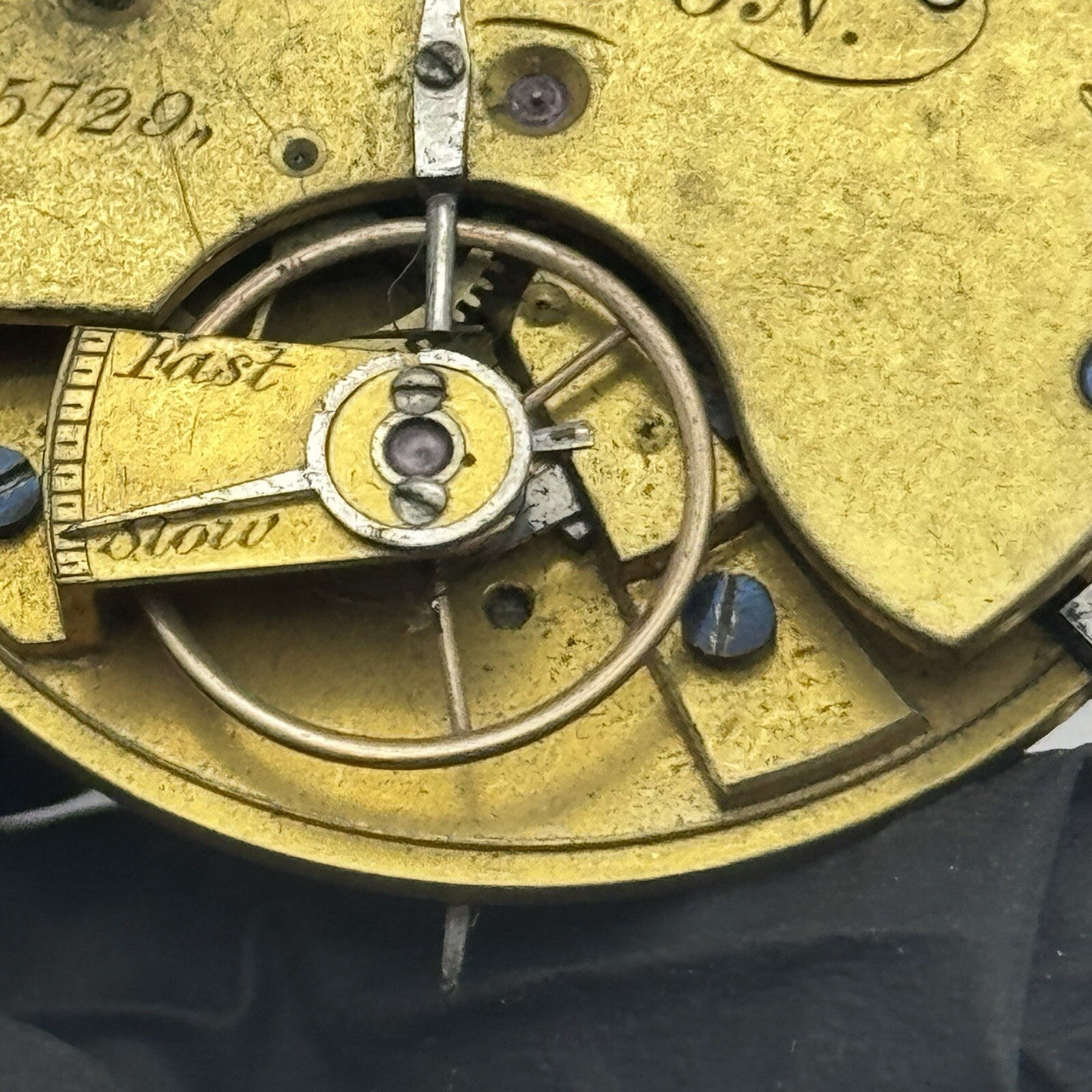 40.7mm French Royal Exchange London Antique Pocket Watch Movement FOR PARTS