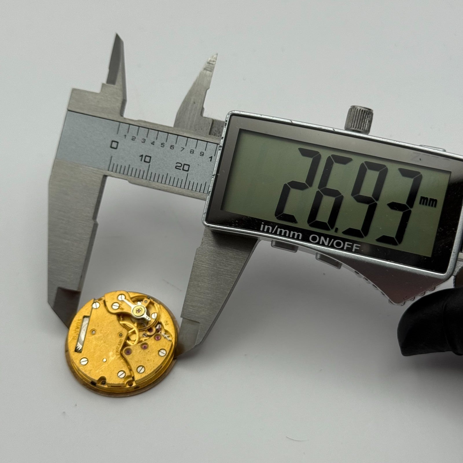 Smiths De Luxe 72 Shockproof Watch Movement Manual Wind Vintage Parts 26.9mm