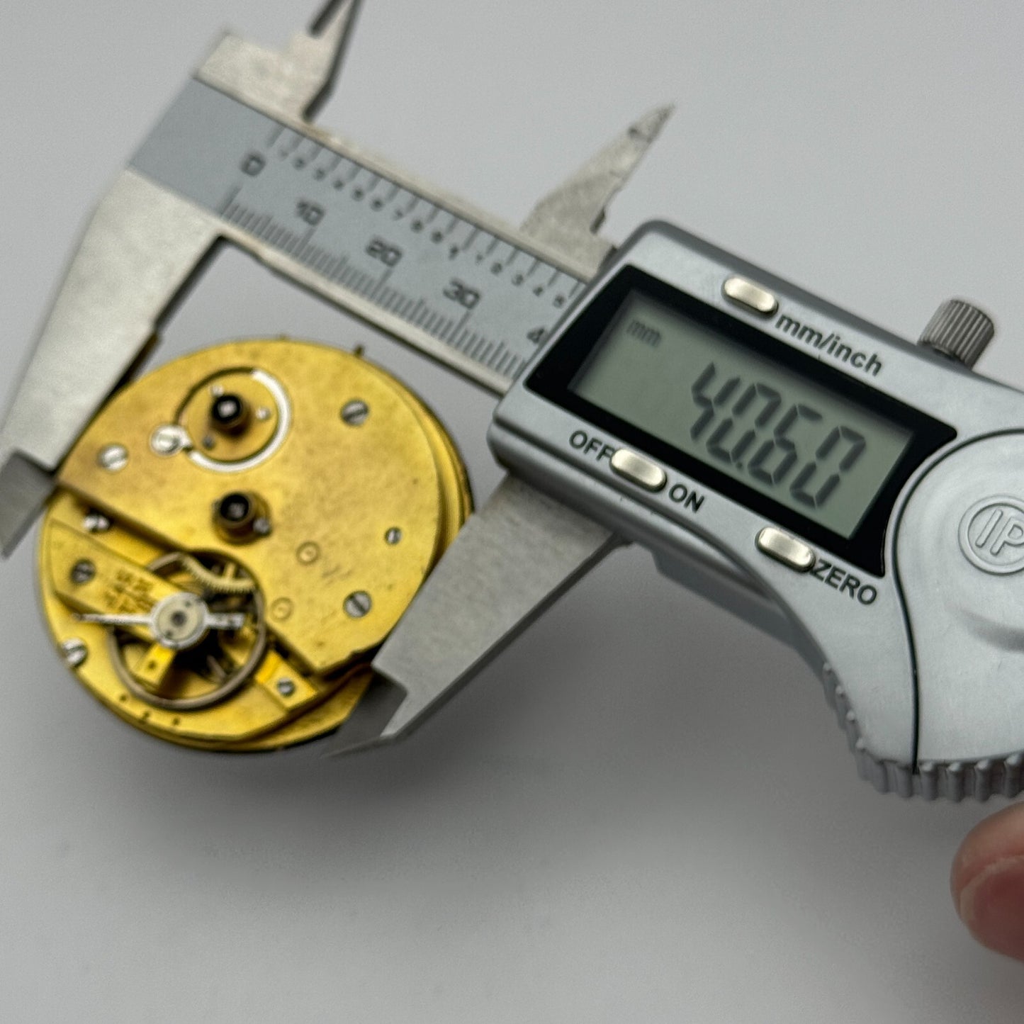 45.7mm Antique Key Wound Roman Numerals Dial Pocket Watch Movement PARTS SPARES