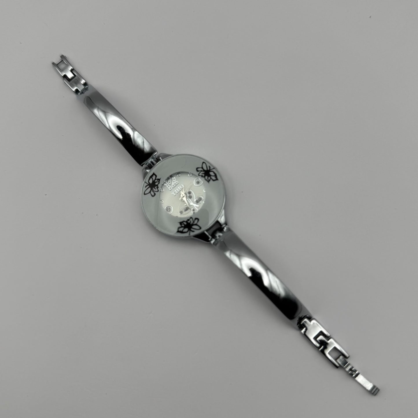 Tiho Ladies Quartz Watch Butterfly Design Dial Silver Tone Bracelet Working 30mm