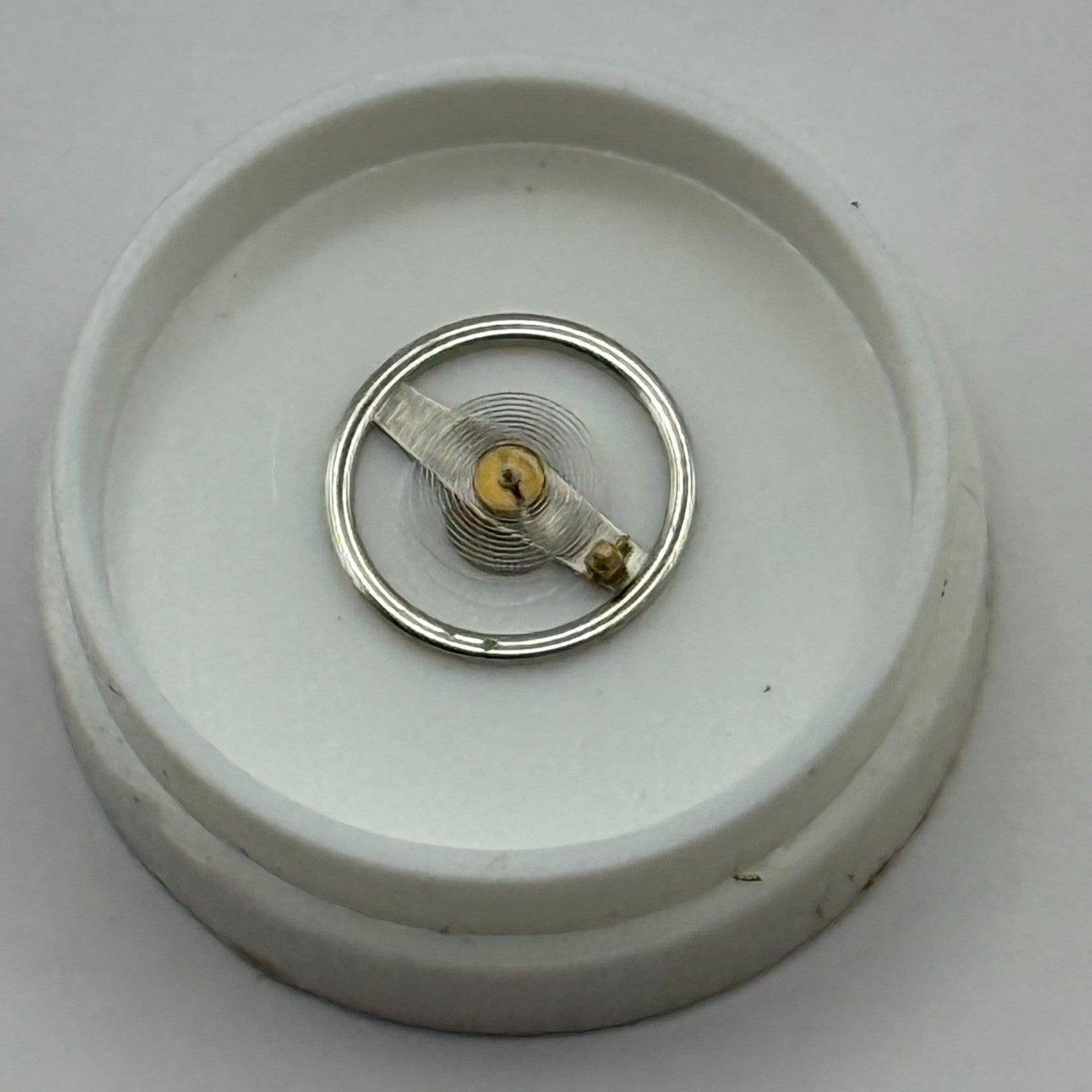 RL 9013 9031 Balance Wheel Complete And Spring a pla 1809 M Watch Movement Parts