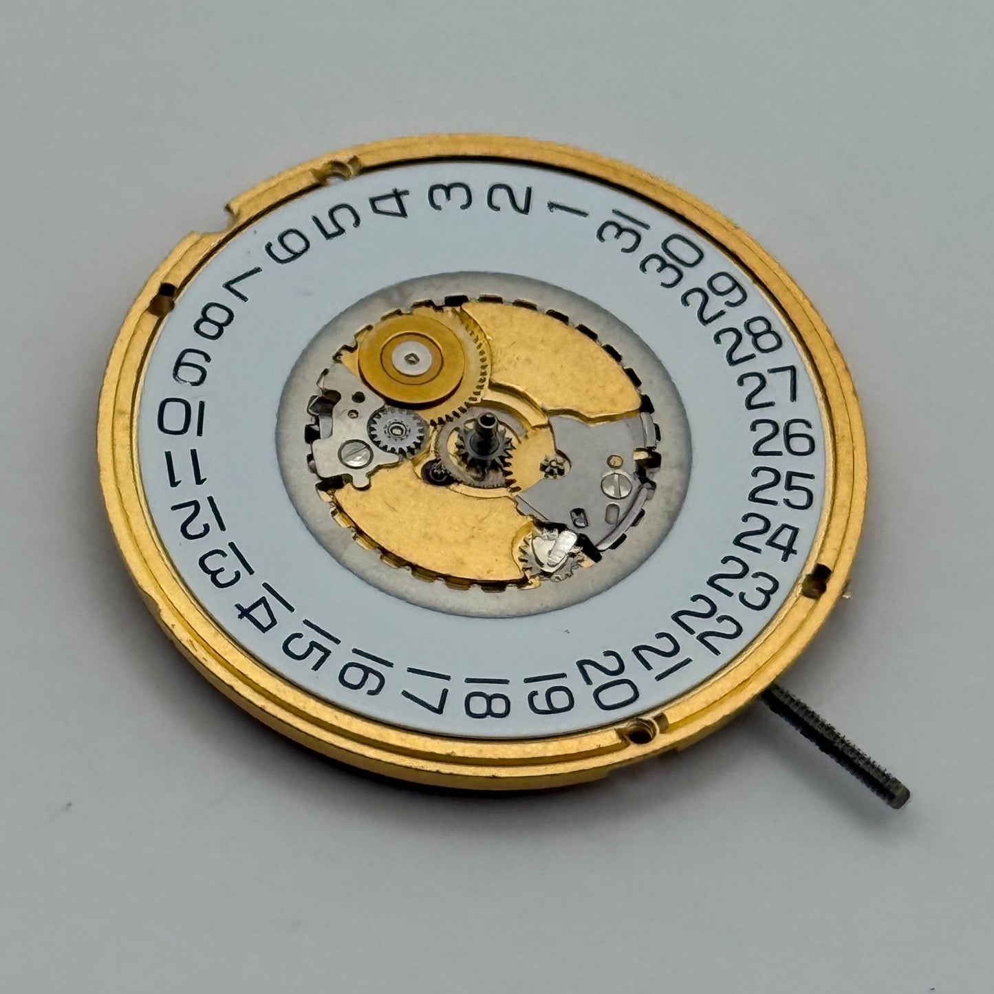ETA 955.112 Quartz Watch Movement 7 Jewels Swiss Vintage Parts Repair 26.1mm