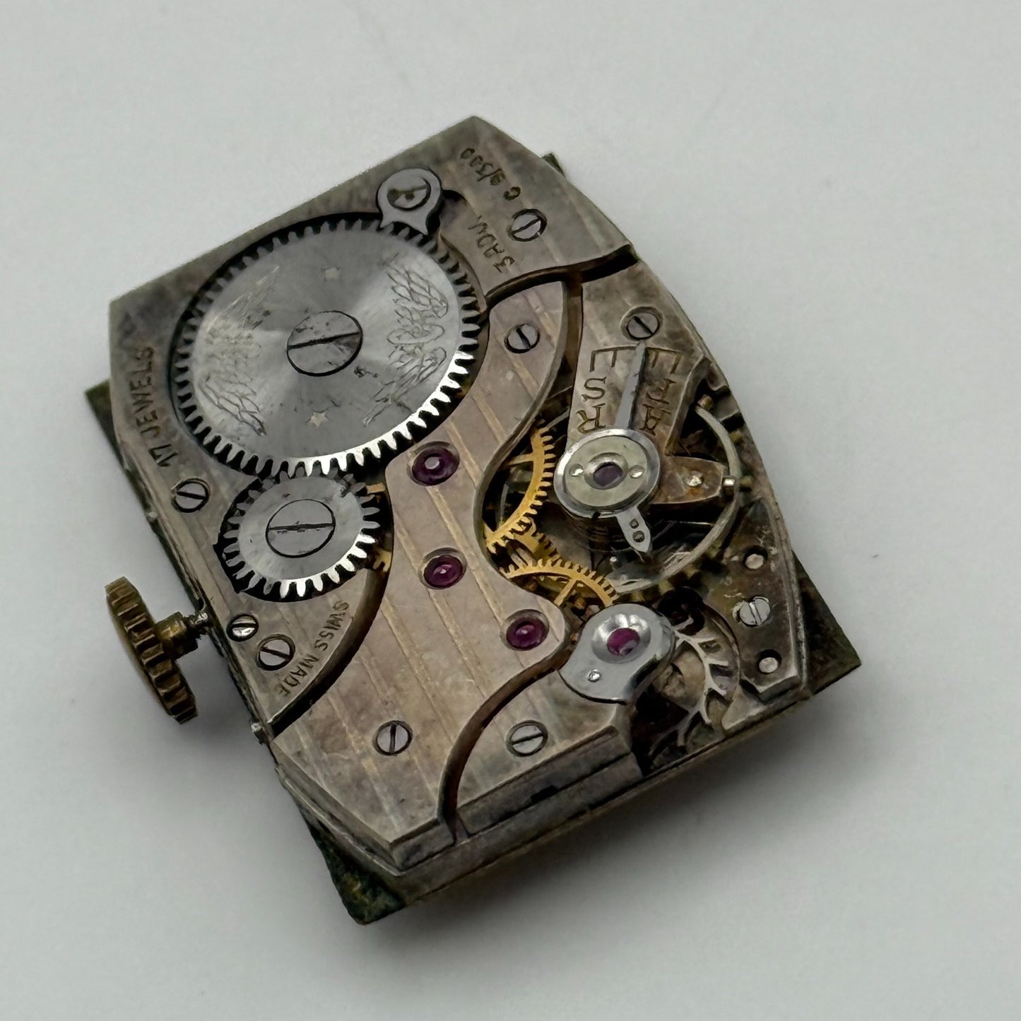 Everite 9/300 Tank Watch Movement Running 7 Jewels Manual Wind Parts 17.9mm