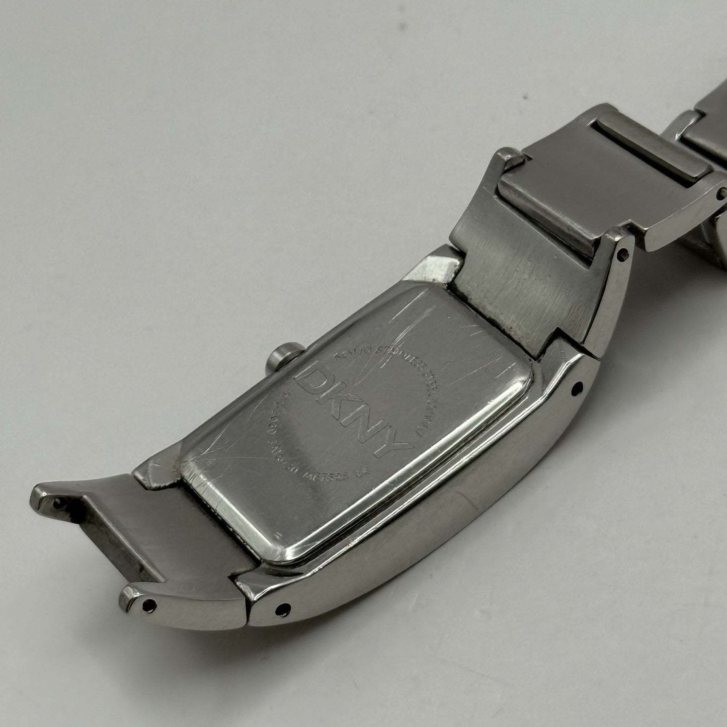 23mm Working Ladies DKNY NY-3030 Stainless Steel Quartz Watch Broken Strap