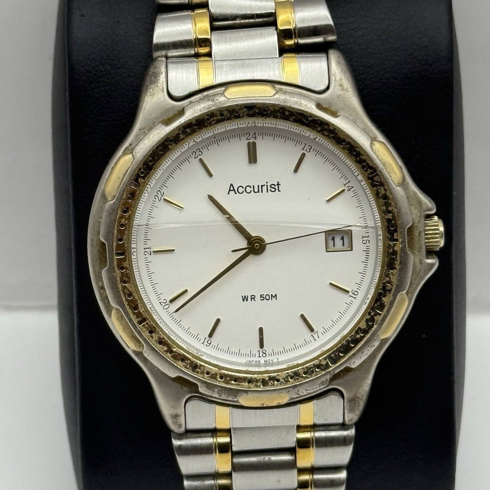 39mm Working Vintage Mens Accurist WR 50M Two Tone Date Dial Japan Quartz Watch