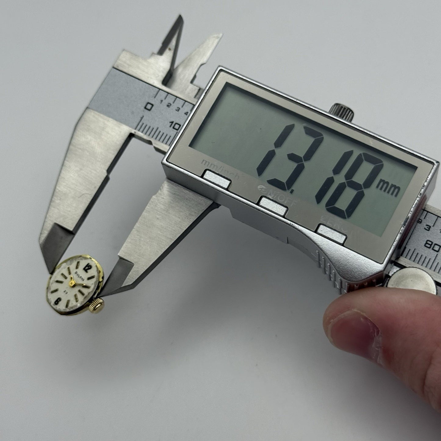 13.1mm Running Vintage Ladies Bulova 5BD Manual Wind Swiss Watch Movement PARTS