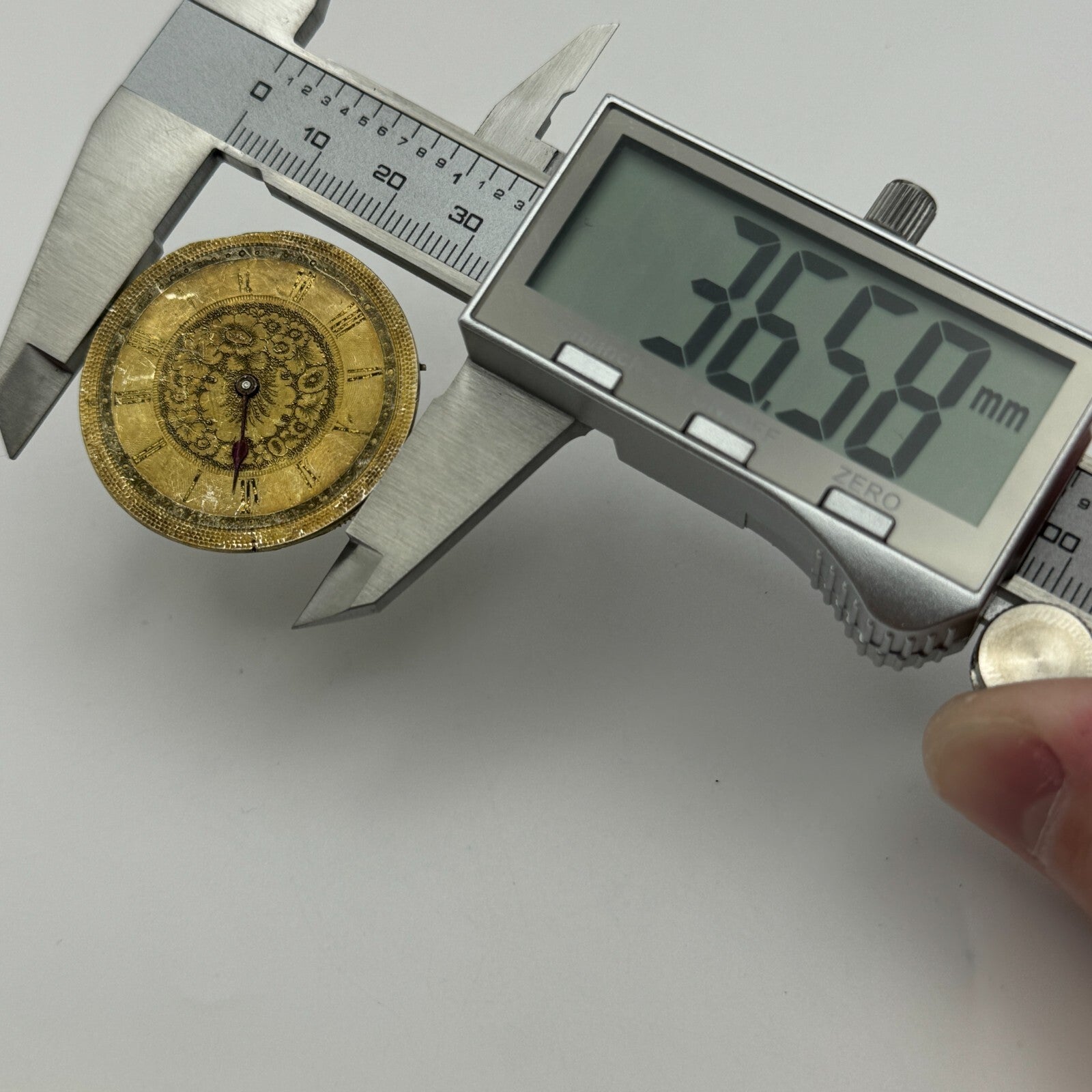 36.5mm Antique Key Wound Beautiful Gold Plated Dial Pocket Watch Movement PARTS