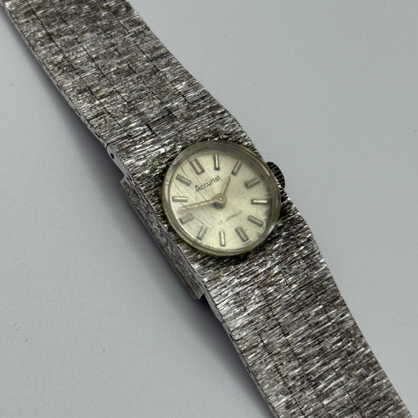 16mm Vintage Accurist 17 Jewels Bark Affect Swiss Manual Wind Watch PARTS REPAIR