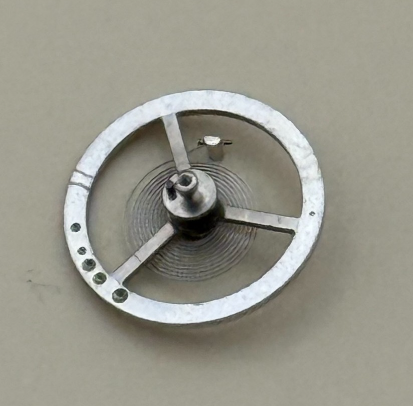 EB 1333 Balance Wheel Complete And Spring  8¾’’’ 118 Watch Movement Parts NOS