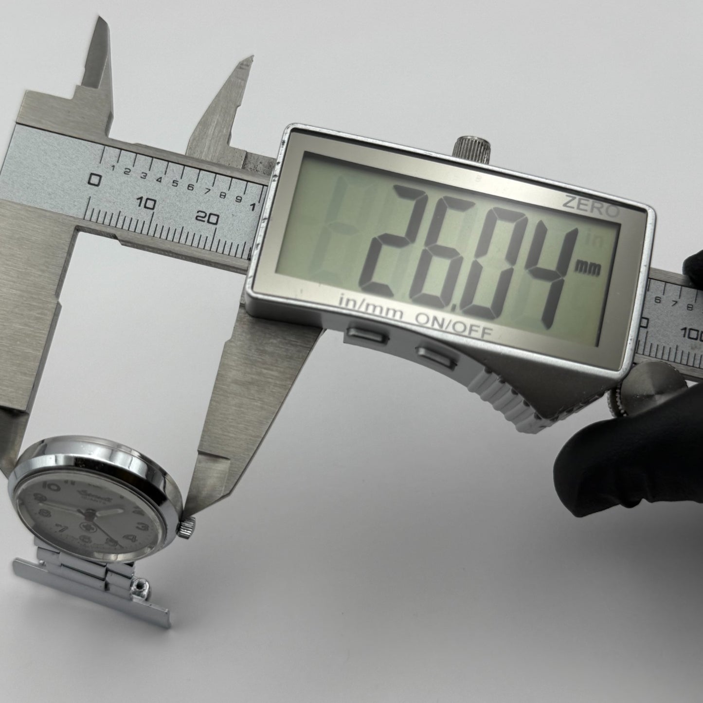 Ingersoll Nurses Fob Quartz Watch White Dial Silver Tone Japan Working 26mm