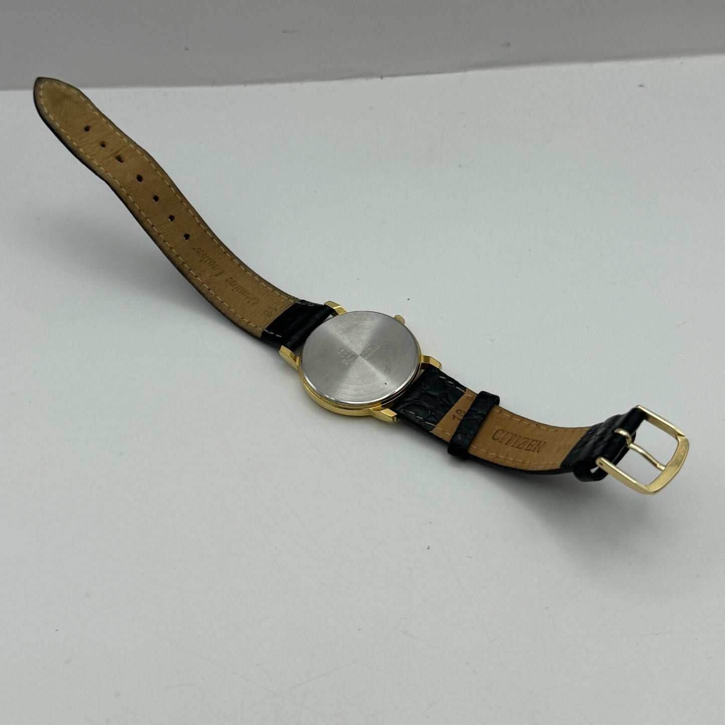 33mm Working Citizen 6031-S018161 White Dial Quartz Watch New Battery 9 Inches