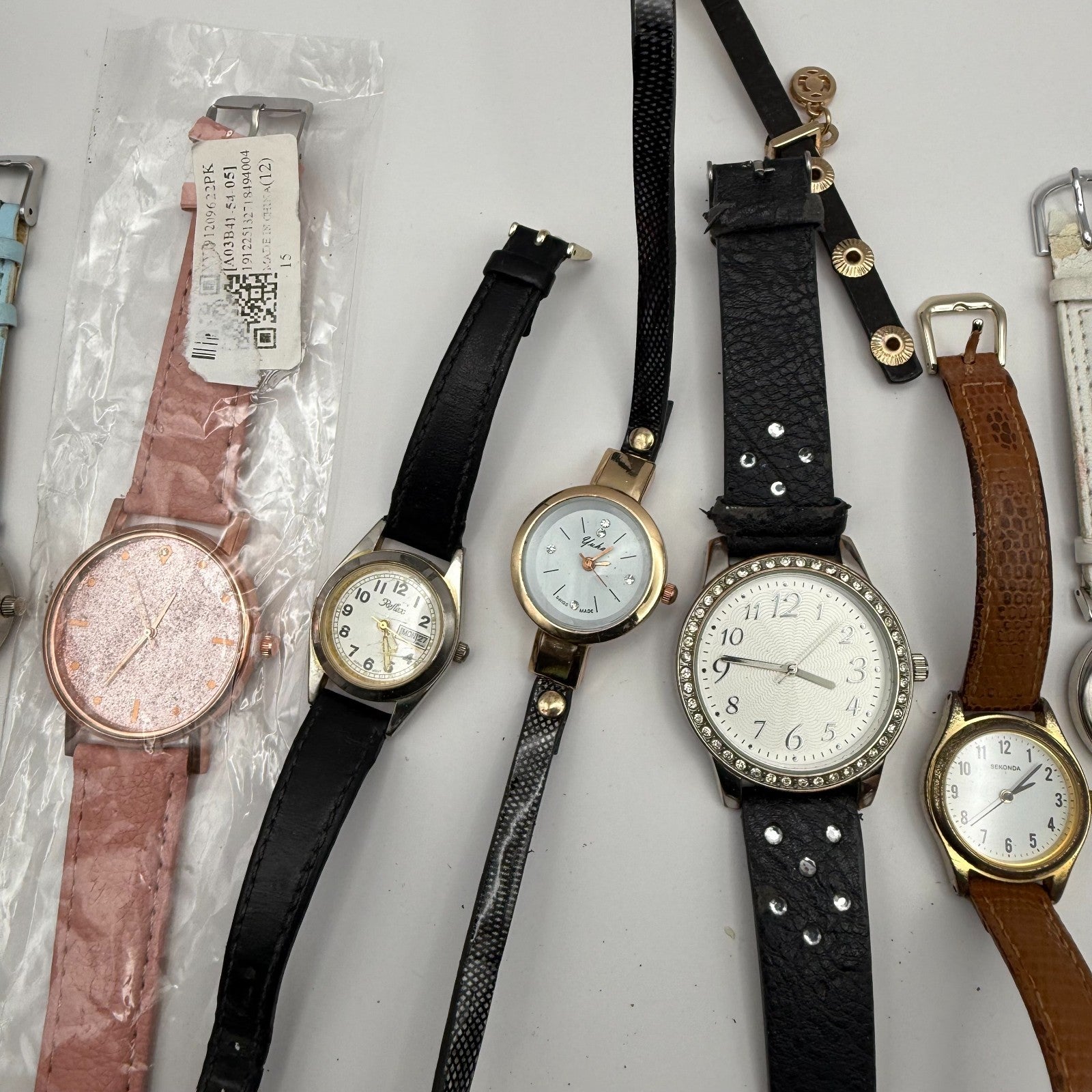 Bundle Of 16 Quartz Watches Job Lot Modern / Vintage Untested Parts / Repair