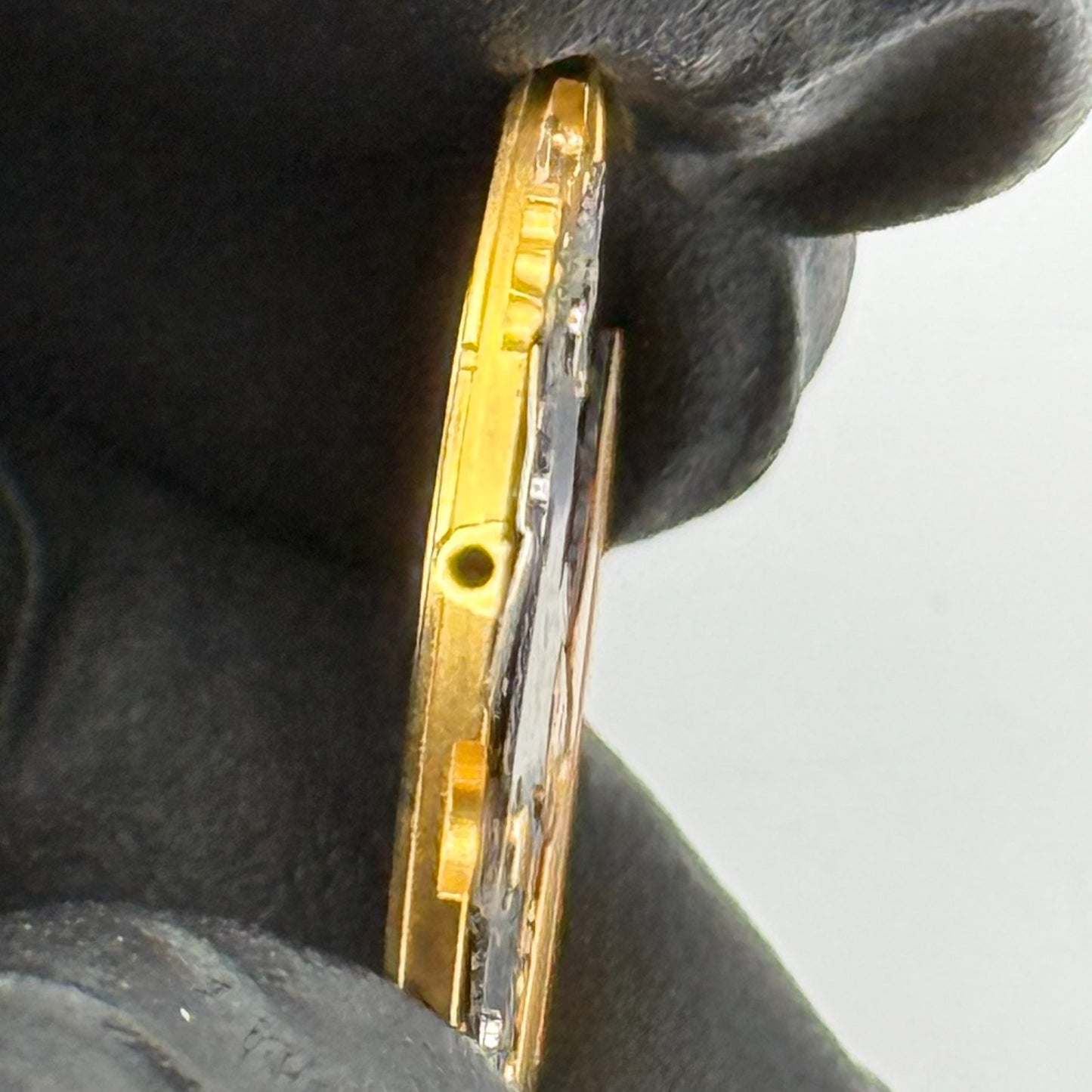 Omega 1434 Quartz Watch Movement 6 Jewels Swiss Vintage Parts Repair 23.8mm