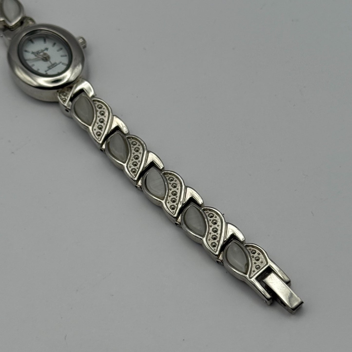 Divinity Ladies Quartz Watch Oval Dial Silver Tone Bracelet Working 19mm