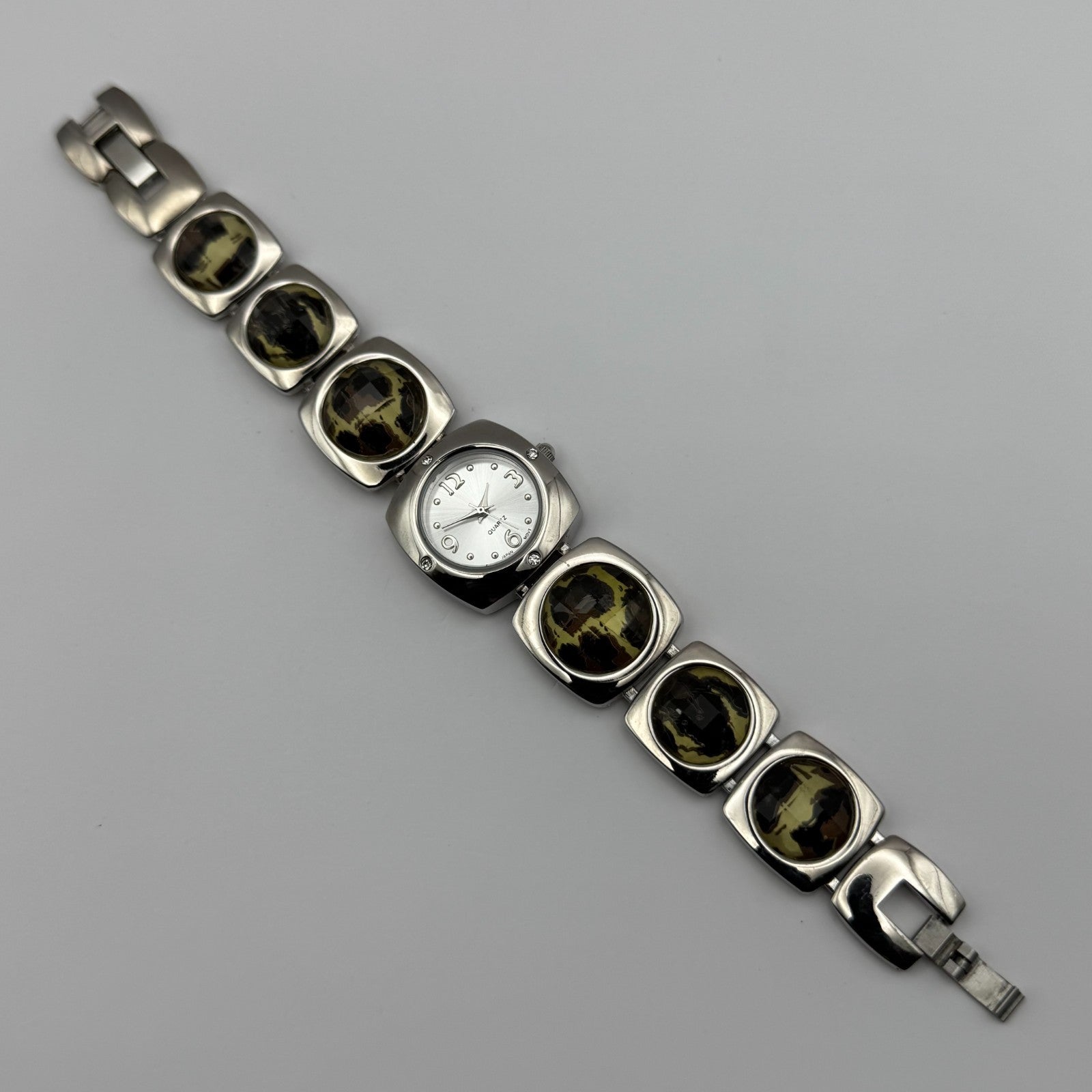 Avon Ladies Quartz Watch Silver Dial Squared Shape Bracelet Japan Working 25mm