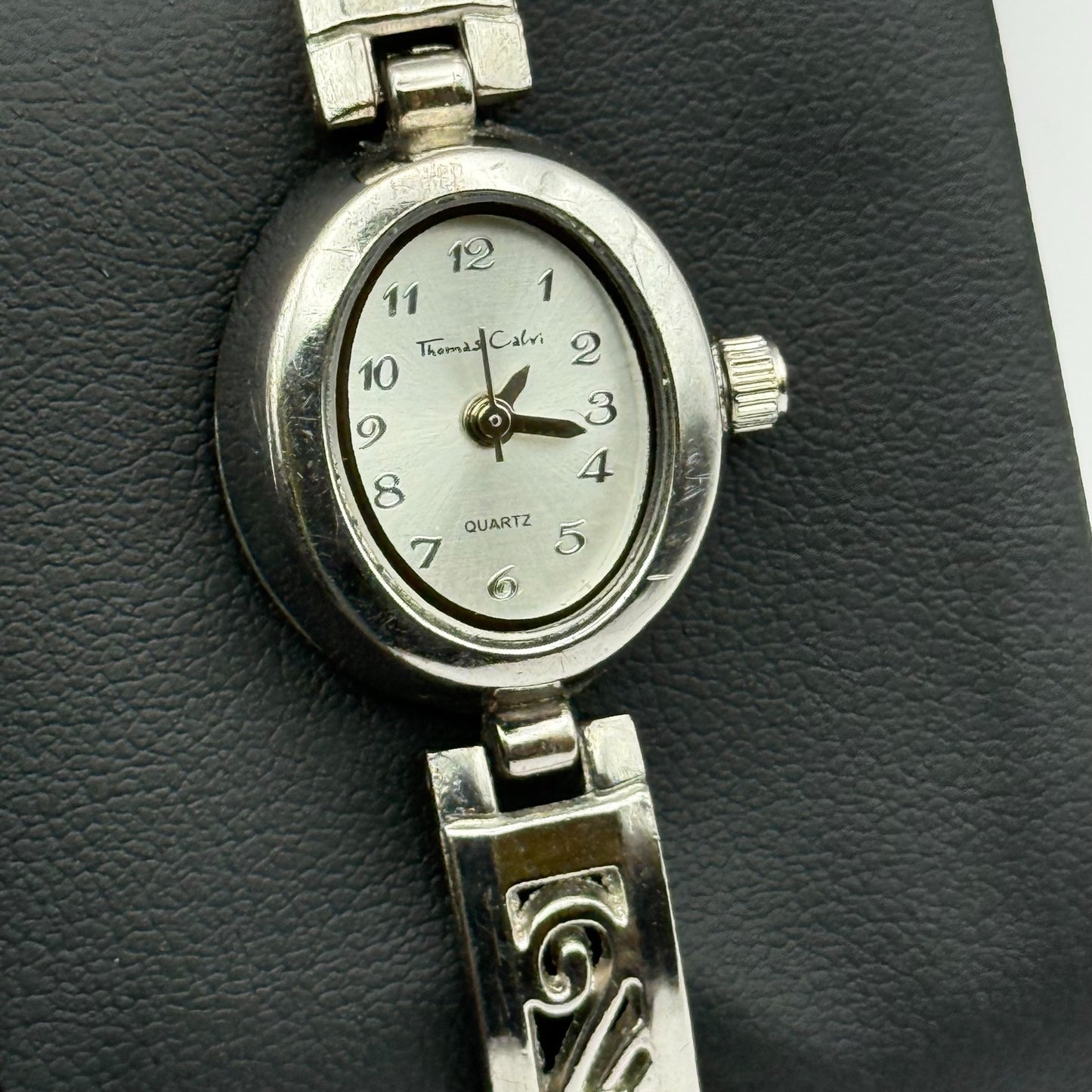 Thomas Calvi Ladies Quartz Watch Oval Dial Silver Tone Bracelet Working 21mm