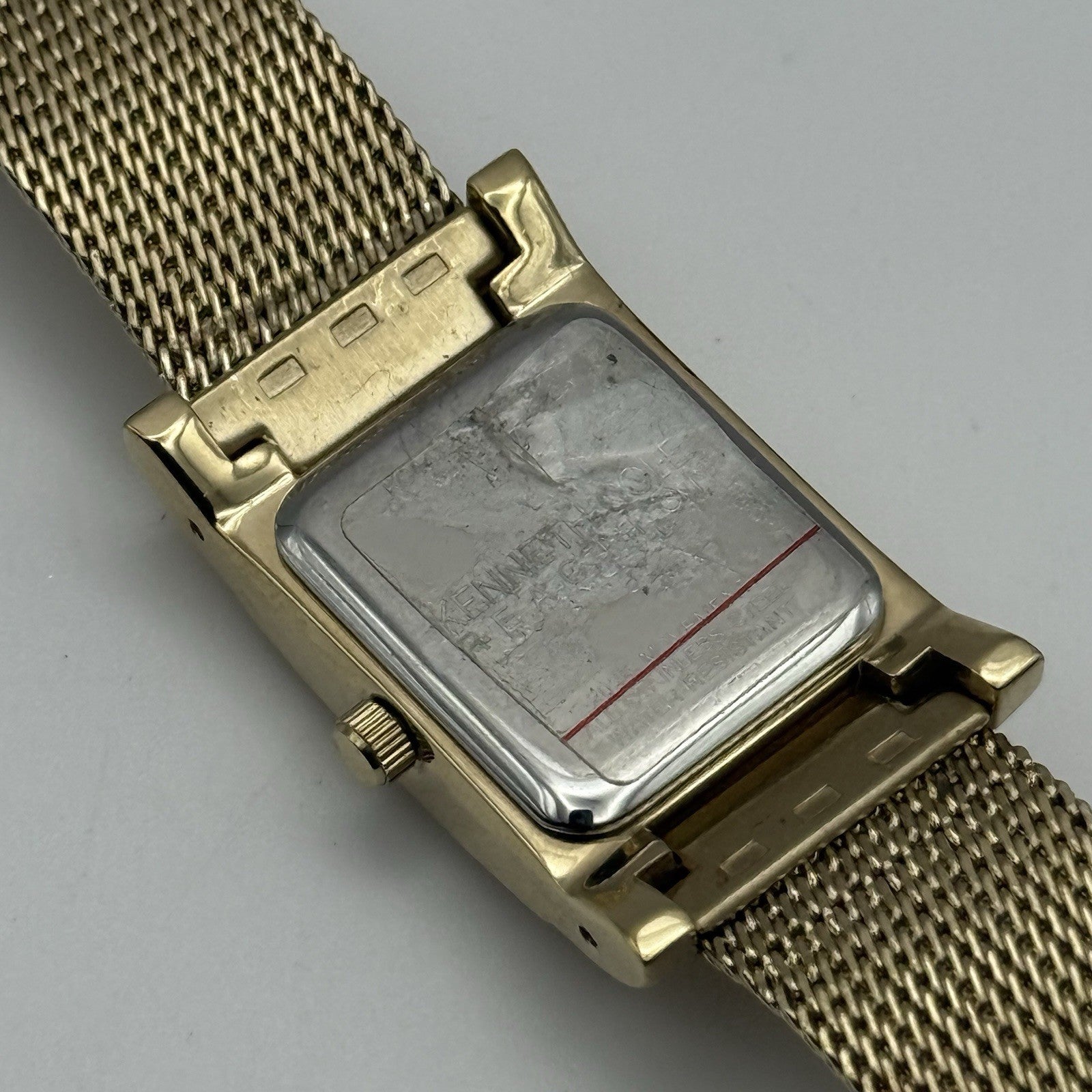 21mm Working Ladies Kenneth Cole Reaction Gold Plated Quartz Watch 6.5 Inches