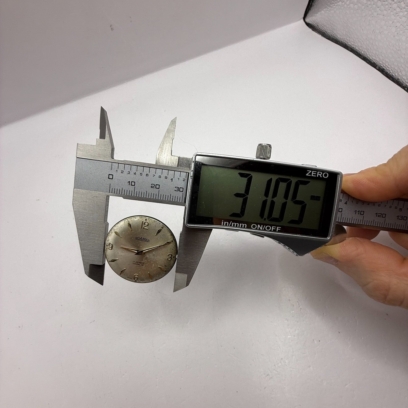 31mm Vintage Roamer MST 414 Balance Ok Watch Movement PARTS REPAIR