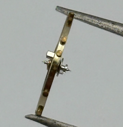 Felsa 4000 Balance Wheel Complete And Spring  965 M Watch Movement Parts NOS