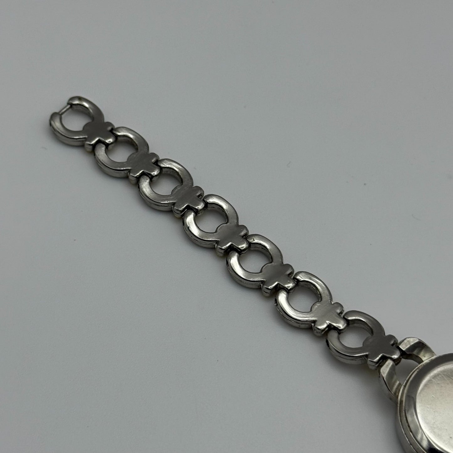 22mm Working Ladies Via Lucia 181 Two Tone Gold And Silver Quartz Watch 7 Inches