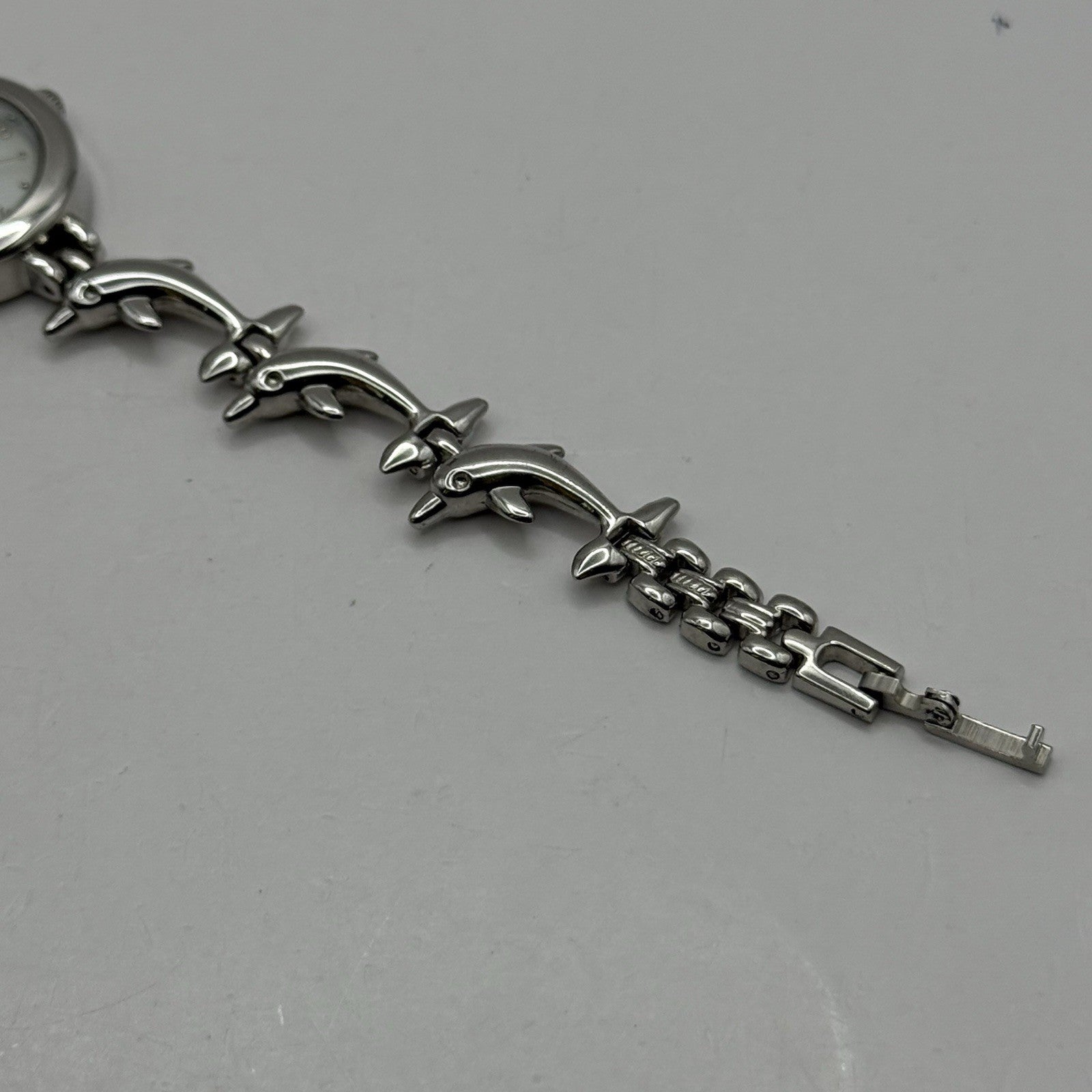 22mm Working Ladies Carvel Dolphin Stainless Steel Quartz Watch 5.75 Inches