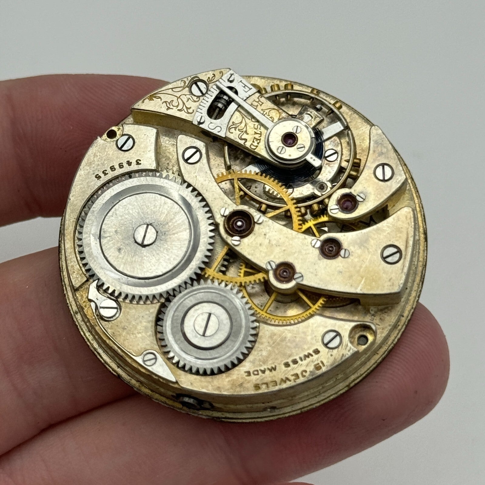 42mm Unidentified High Grade 19 Jewels Swiss Hunter Pocket Watch Movement PARTS