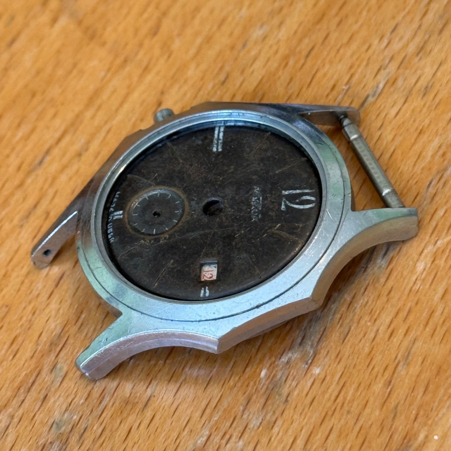 32mm Vintage Soviet USSR Cal 2605 Date Dial Manual Wind Watch PARTS / REPAIR