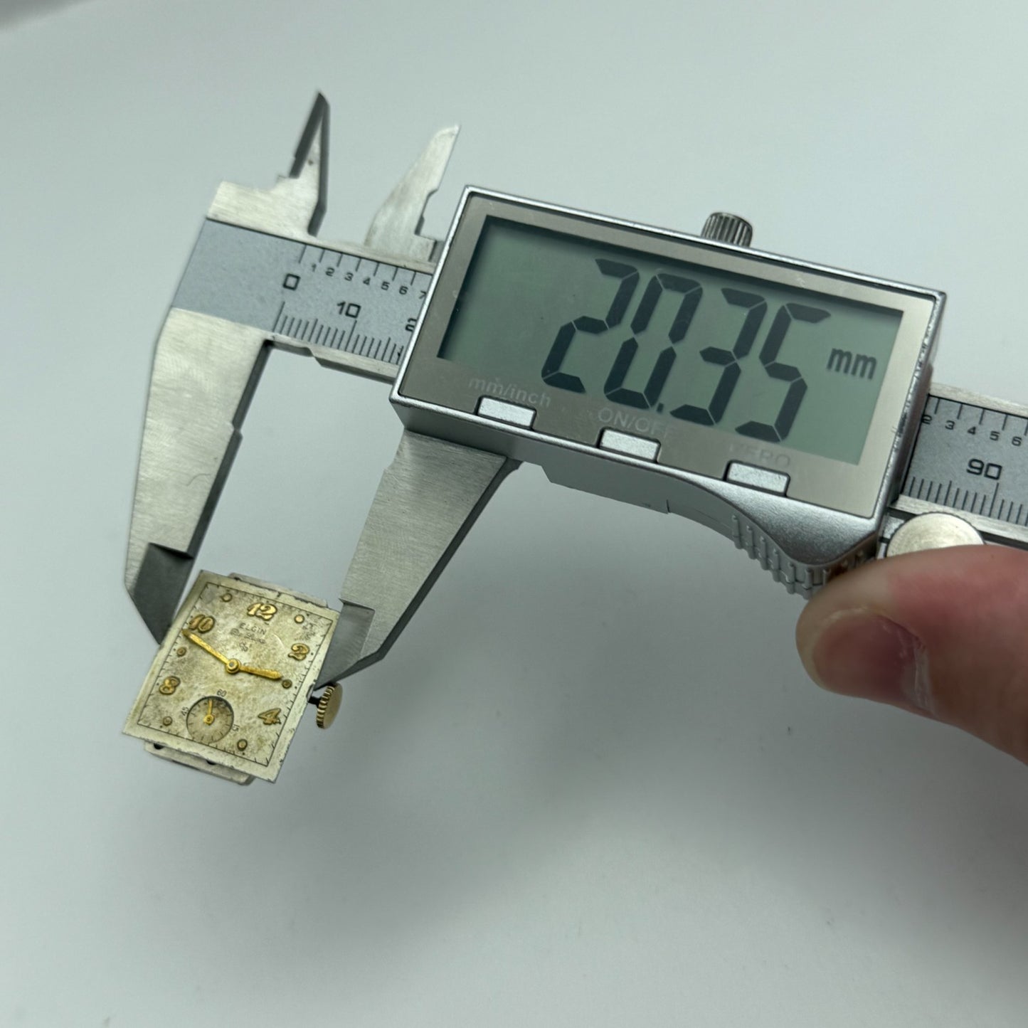 1950 Vintage 15/0s Elgin De Luxe 624 Model 2 American Watch Movement for PARTS