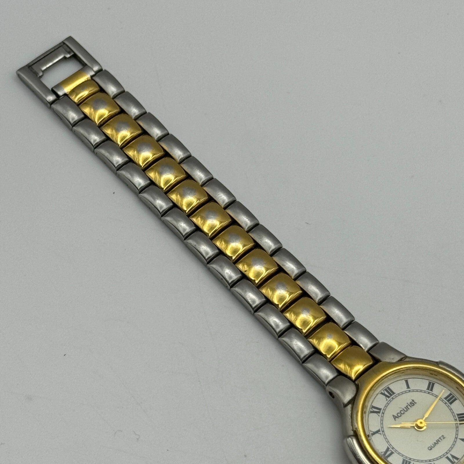 24mm Working Ladies Accurist 813000 Two Tone Vintage Quartz Watch Japan 7.3 Inch