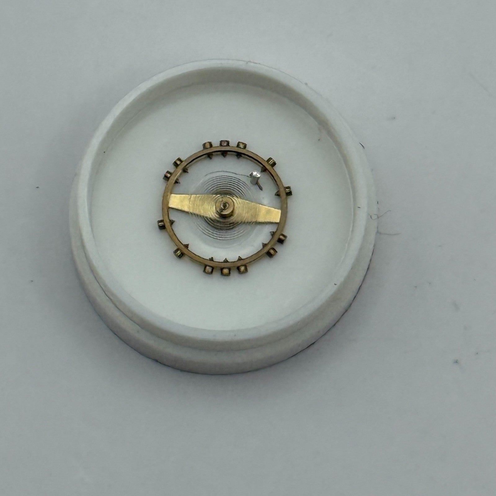 FHF 75 Balance Wheel Complete And Spring 5¼’’’ 203 M Watch Movement Parts NOS