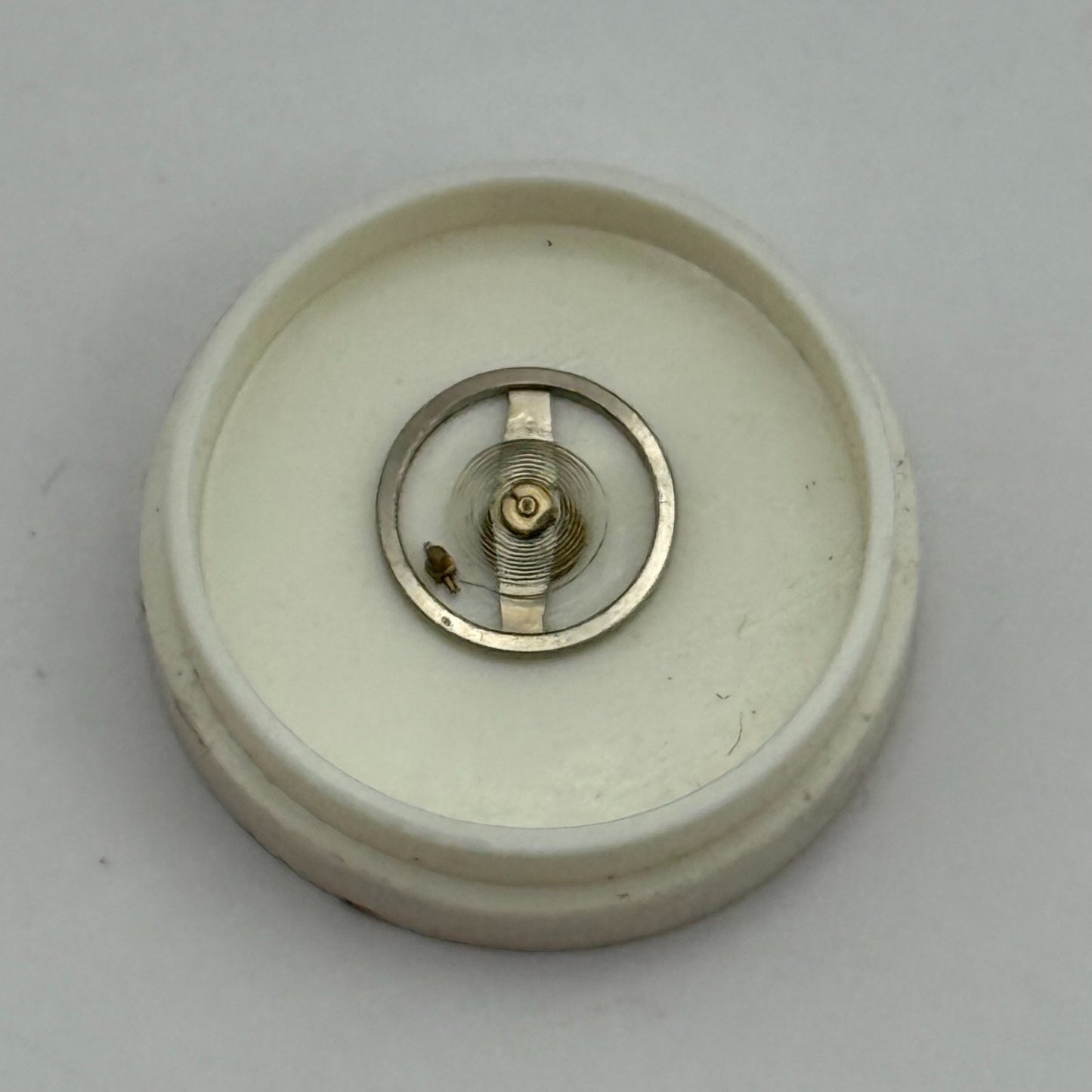 Brac 2051 Balance Wheel Complete And Spring  5¼’’’ 69 M Watch Movement Parts NOS