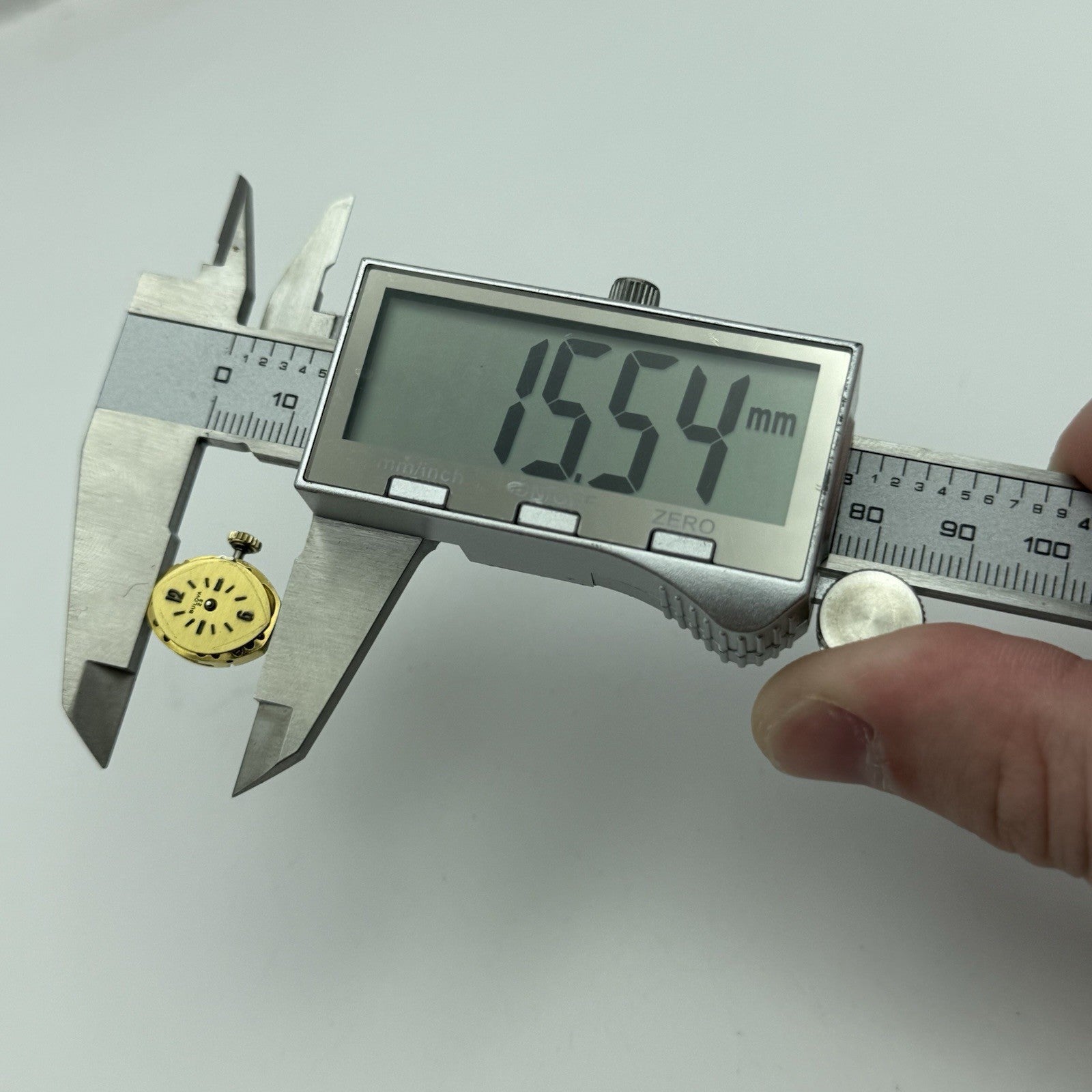 13.1mm Vintage Ladies Bulova 5BD Manual Wind Swiss Watch Movement PARTS REPAIR