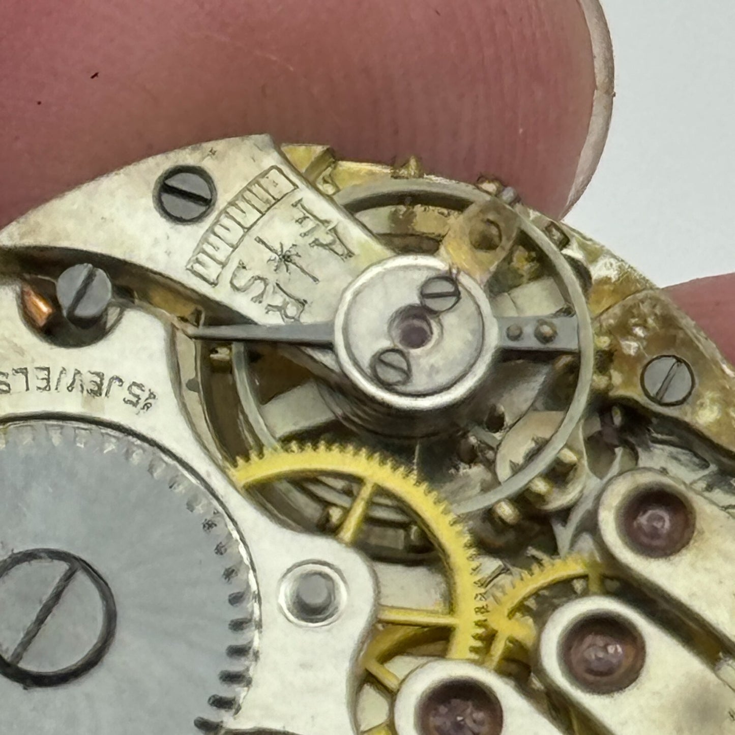 23.6mm Buren C 15 Jewels Balance Intact Manual Wind Swiss Watch Movement PARTS