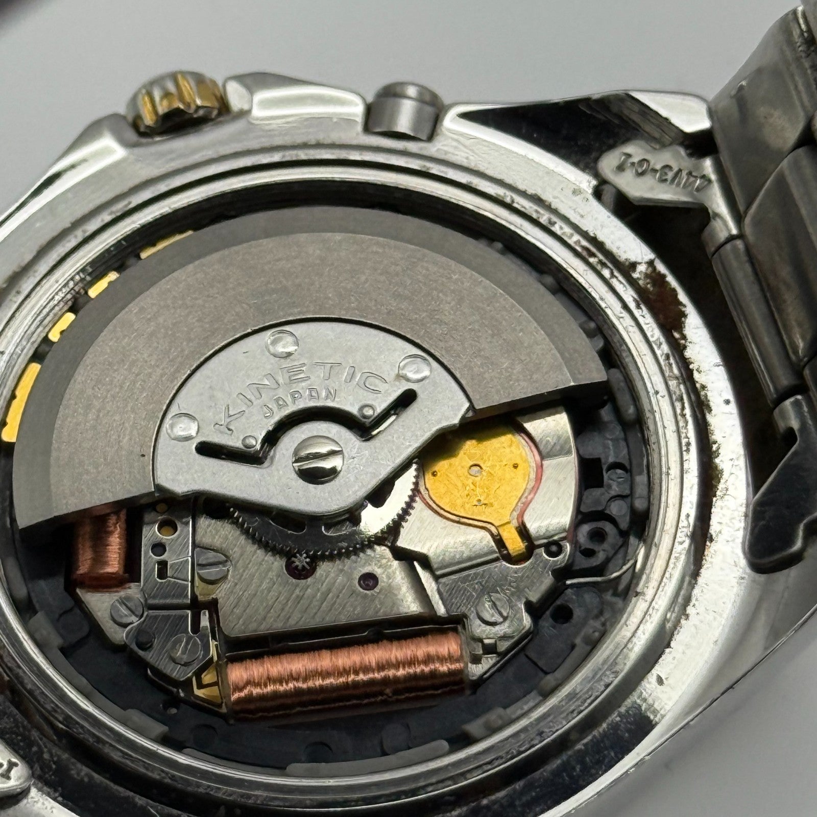 Seiko Kinetic 50M Men's Quartz Watch 5M63 - 0AC0 Date Dial 41mm PARTS REPAIR